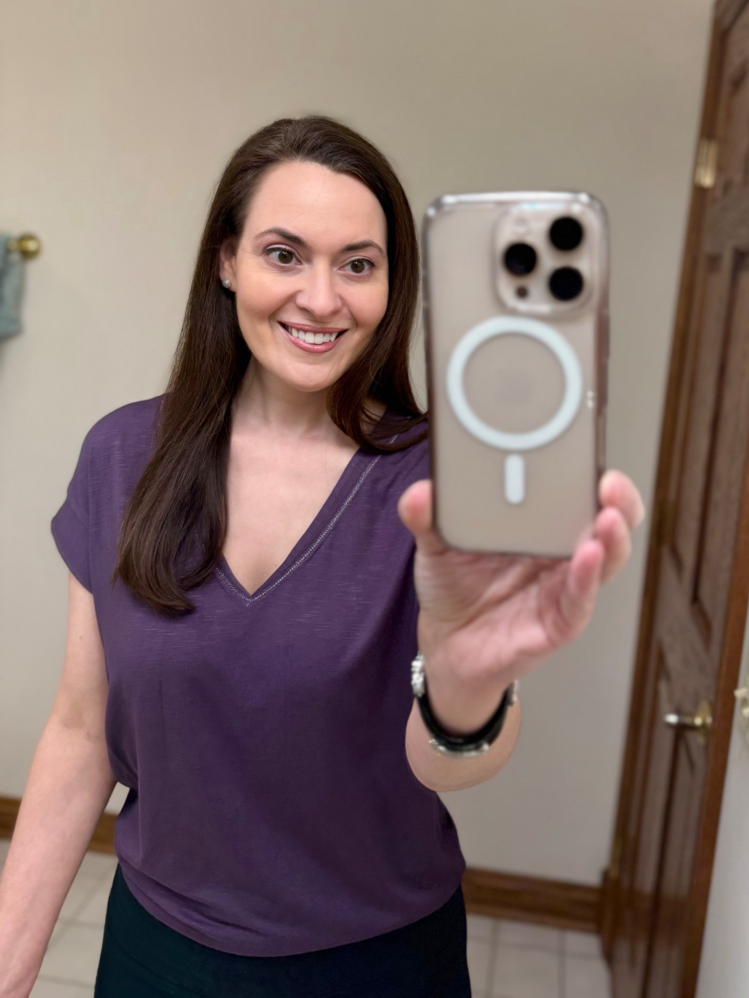 spring outfits: a new v-neck short sleeve tee shirt is a always a good basic piece to have in your Spring wardrobe. I’m wearing the small in the tee and it’s available in a variety of colors. 

#LTKfindsunder50 #LTKover40