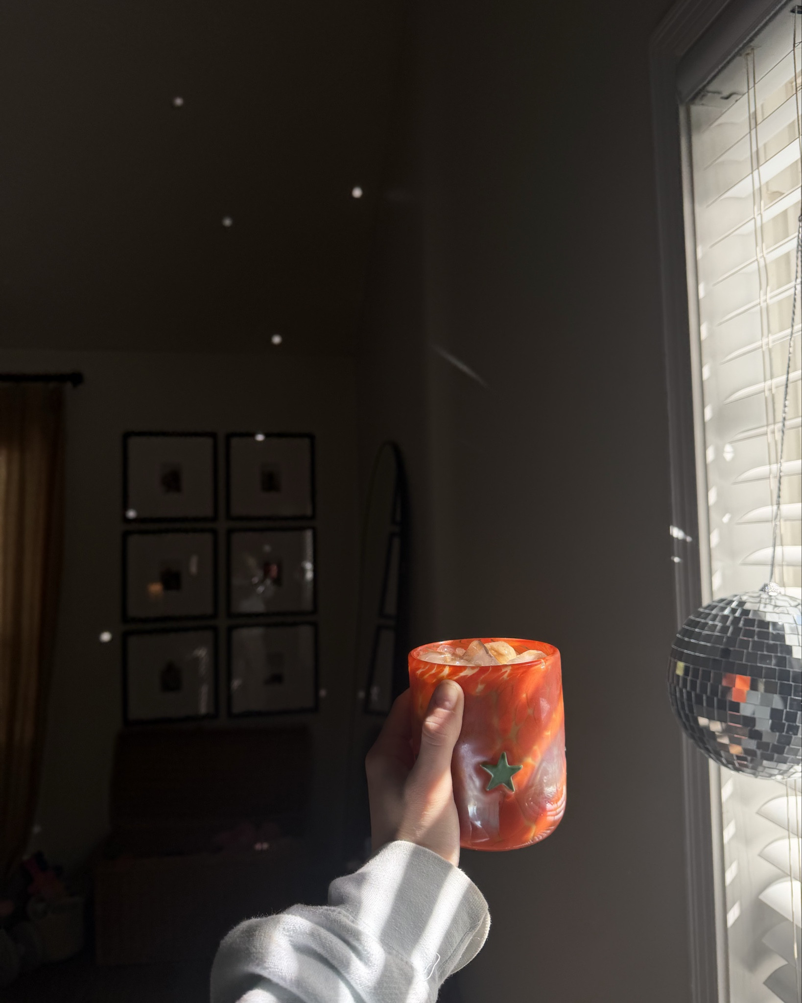 The coolest iced coffee glass⭐️🍊AND ITS ON MAJOR SALE! 



#LTKSaleAlert #LTKHome #LTKmomlife