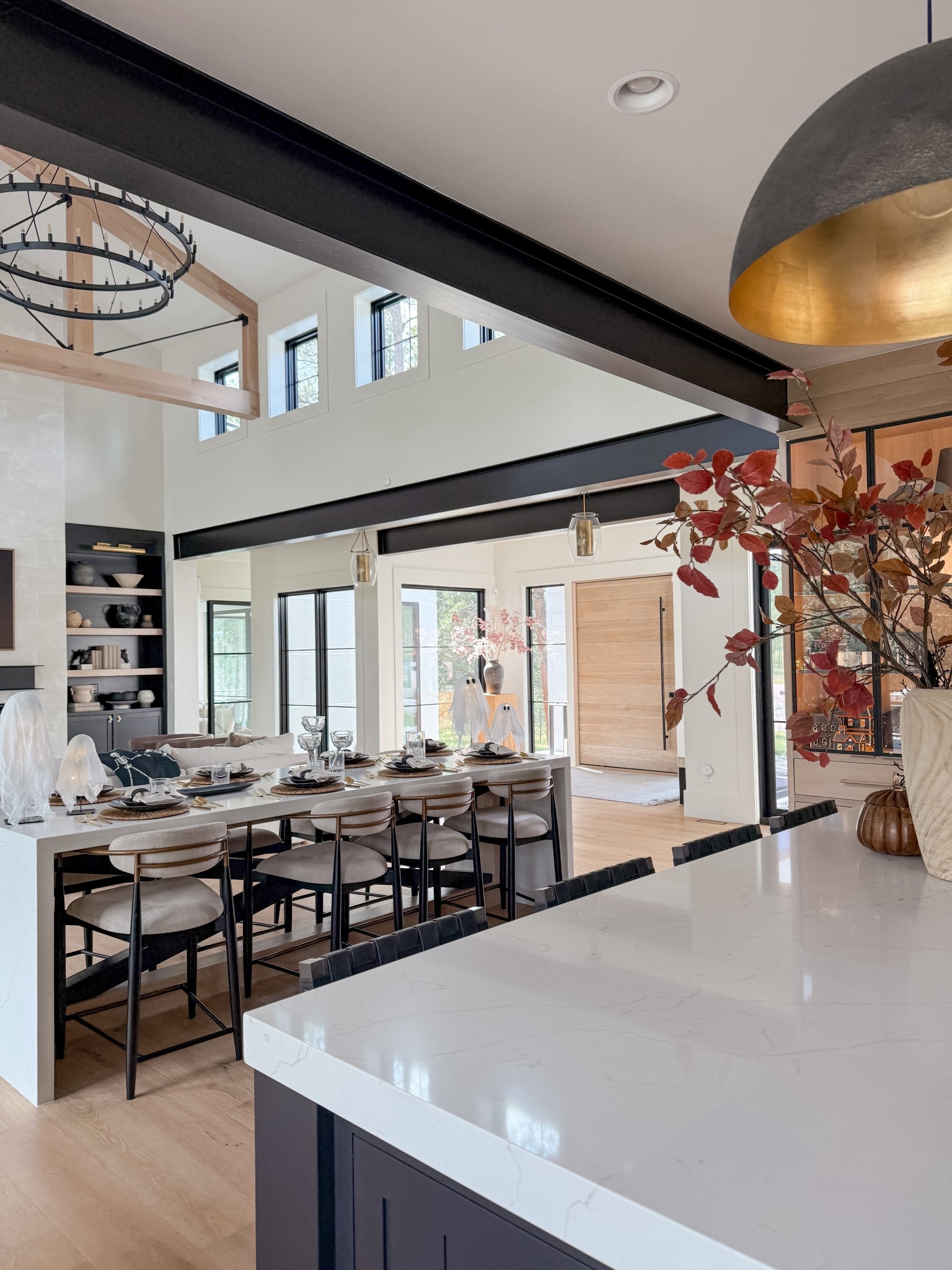 Halloween table setting turned out so good! Linking everything I used below. These decor pieces are all from Pottery Barn.

#LTKParties #LTKSeasonal #LTKHome