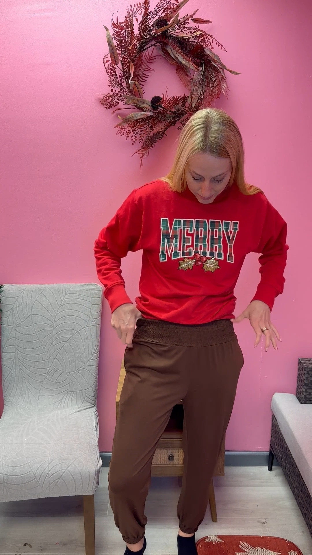 Comfy chocolate brown pants 
🖤made to look classy and fit ultra comfortably
🖤it is stretchy and has an elastic waist 
🖤fits true to size, wearing size small and I am 5’10”


#LTKFindsUnder100 #LTKFindsUnder50 #LTKTall