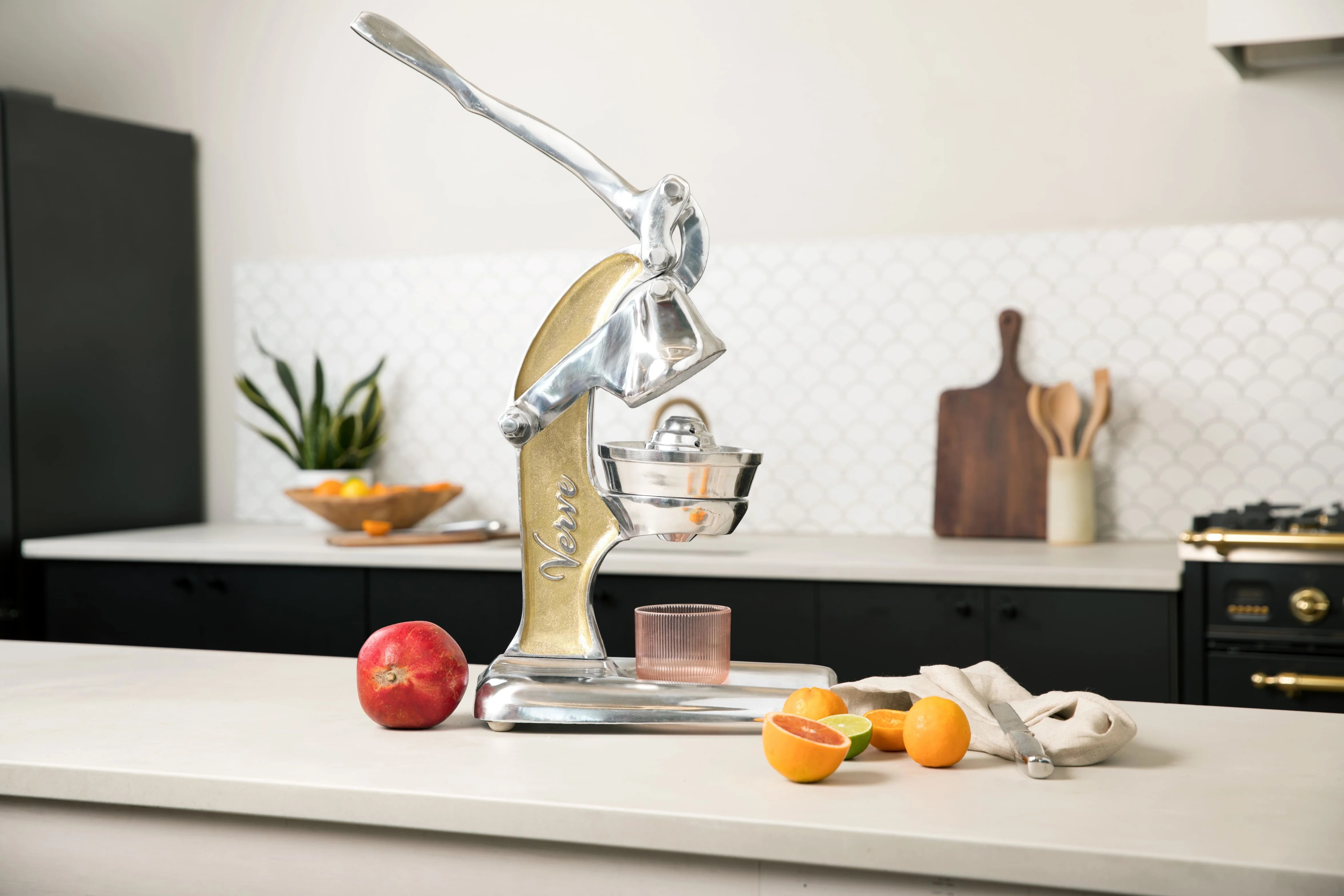 Verve Culture Artisan Citrus Hand Juicer - Large - From Mexico | Verve Culture