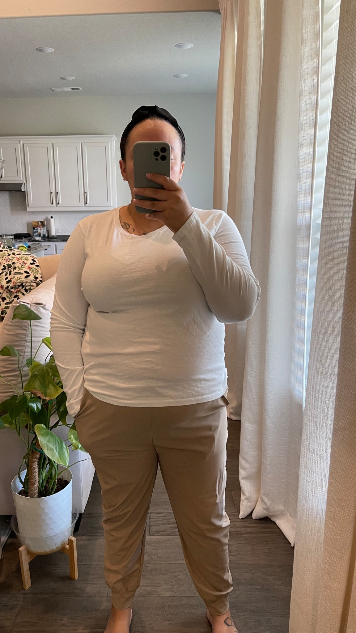 I have several pairs of old navy active joggers.
Size: L



#LTKFindsUnder50 #LTKootd #LTKPlusSize