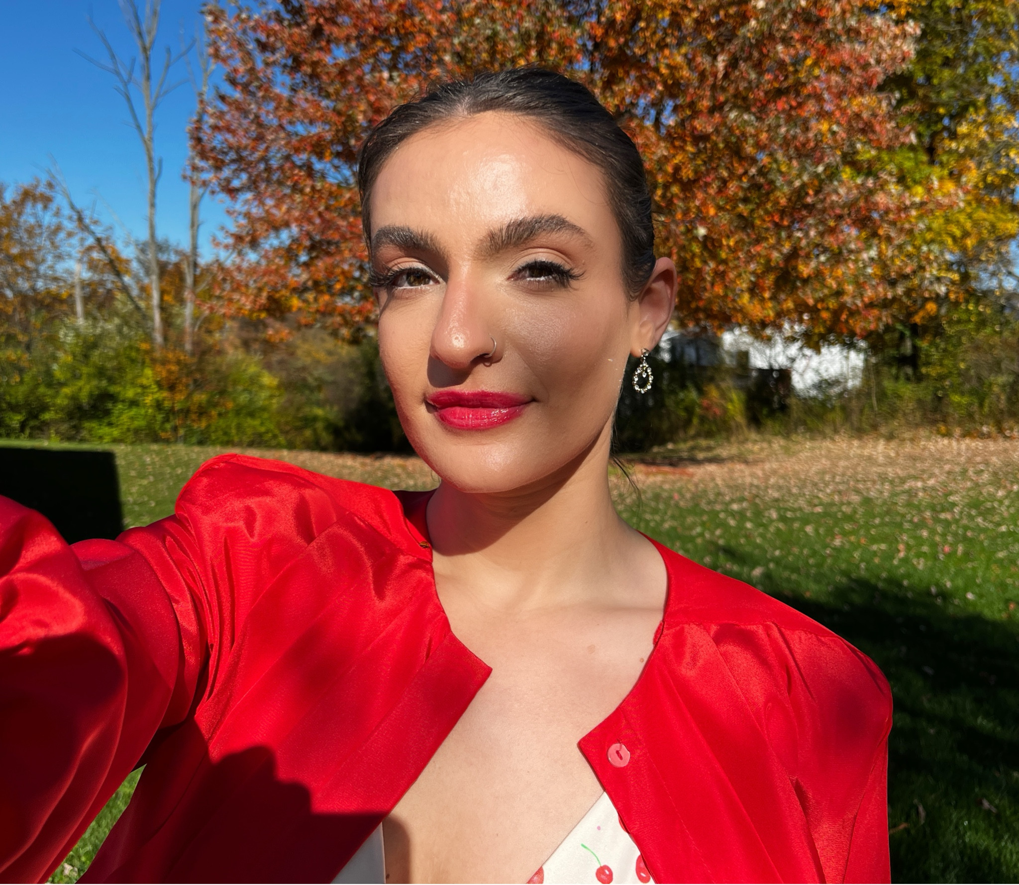 Mac Cosmetics Trend 🌹✨

red pops better with a highlight and brighten !!

Even tho it’s fall, I love to stay glowy. MAC’s new eye lighter is the perfect pop to any Fall look. 

eyes : Dazzleshadow Liquid (Not afraid to sparkle) + Pro longwear paint pot (Princess cut)
• princess cut as base eye shadow 
• Dazzleshadow in corner of eyes w the smallest amount on top of eye lids up to brows 
• dab tiny amount above lips (in cupids bow”

lips : Cremesheen lipstick (brave red A87) + Clear gloss 
• outline and fill in lips with lipstick
•clear gloss on top 

Makeup look, makeup trend, red lip, red look, luxury makeup, eye lighter, eye makeup, lip combo, lip duo, Mac Cosmetics, high end makeup, trendy makeup 

#LTKbeauty #LTKSeasonal #LTKparties