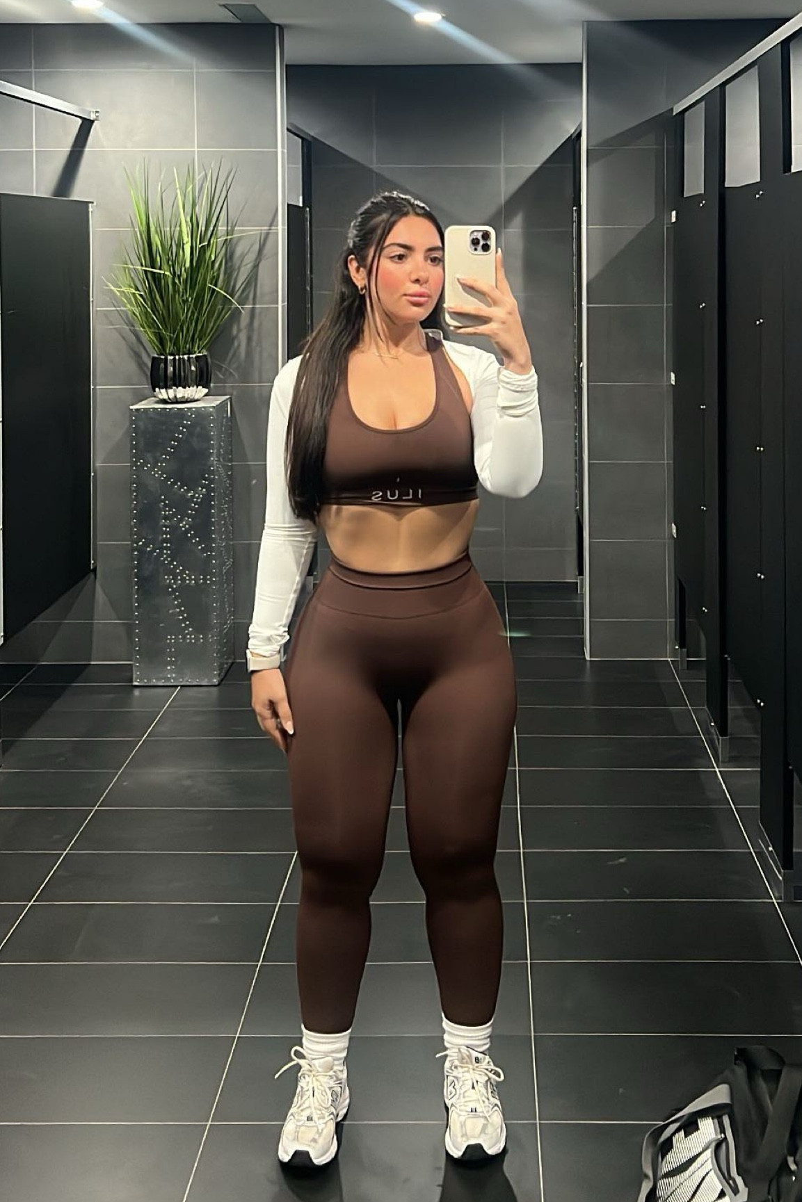 New gym fits fix everything 🤎
New @iluslabel collection just dropped! Use code: SAM for $ off ✨

#gymgirl #gymoutfits #workoutclothes