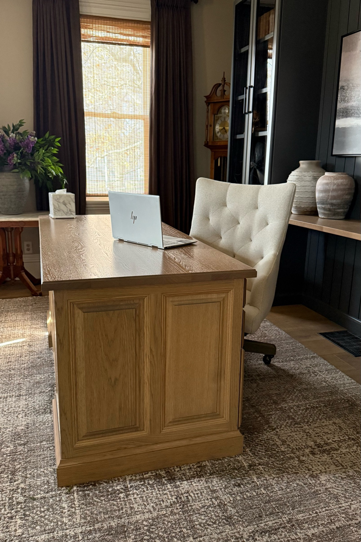 Modern Farmhouse Home Office.

To view more of my Home Office recommendations visit my ‘Home Office’ Folders called ‘product sets’ in the product tab of my profile!

Home Office Inspo | Home Office Decor | Home Office Desk | Home Office Chairs | Home Office Furniture | Home Office Ideas | Home Office Design | Traditional Home Decor | Executive Desk | Office Rug | Brown Curtains | Moody Office | Abstract Wall Art | Collection Prints | Picture Light | Woven Blinds | Bamboo Blinds | Window Blinds | Cordless Blinds | Ceiling Fan | Ceiling Fan with Light | Modern Ceiling Fan | Grandfather Clock | Floor Clock | Vintage Decor | Vintage Home Decor | Angela Rose x Loloi Ember Rug | Plaid Rug | Vase with Flowers | Vase Greenery | Artisan Vases | Frasier Ceramic Vase | Terracotta Vase | Radcliffe Upholstered Swivel Desk Chair | Spring Florals | Spring Lilacs | Spring Flowers | 


#LTKHome