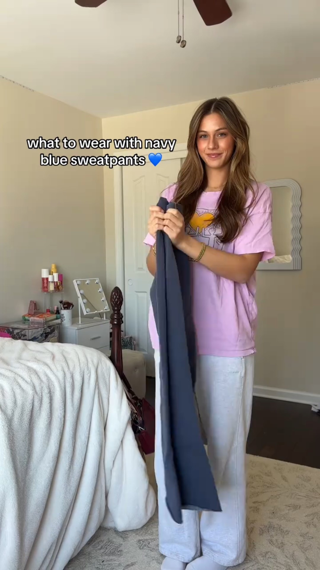 Outfit ideas with navy blue sweatpants!
#comfy #loungewear

#LTKgrwm #LTKValentine #LTKootd