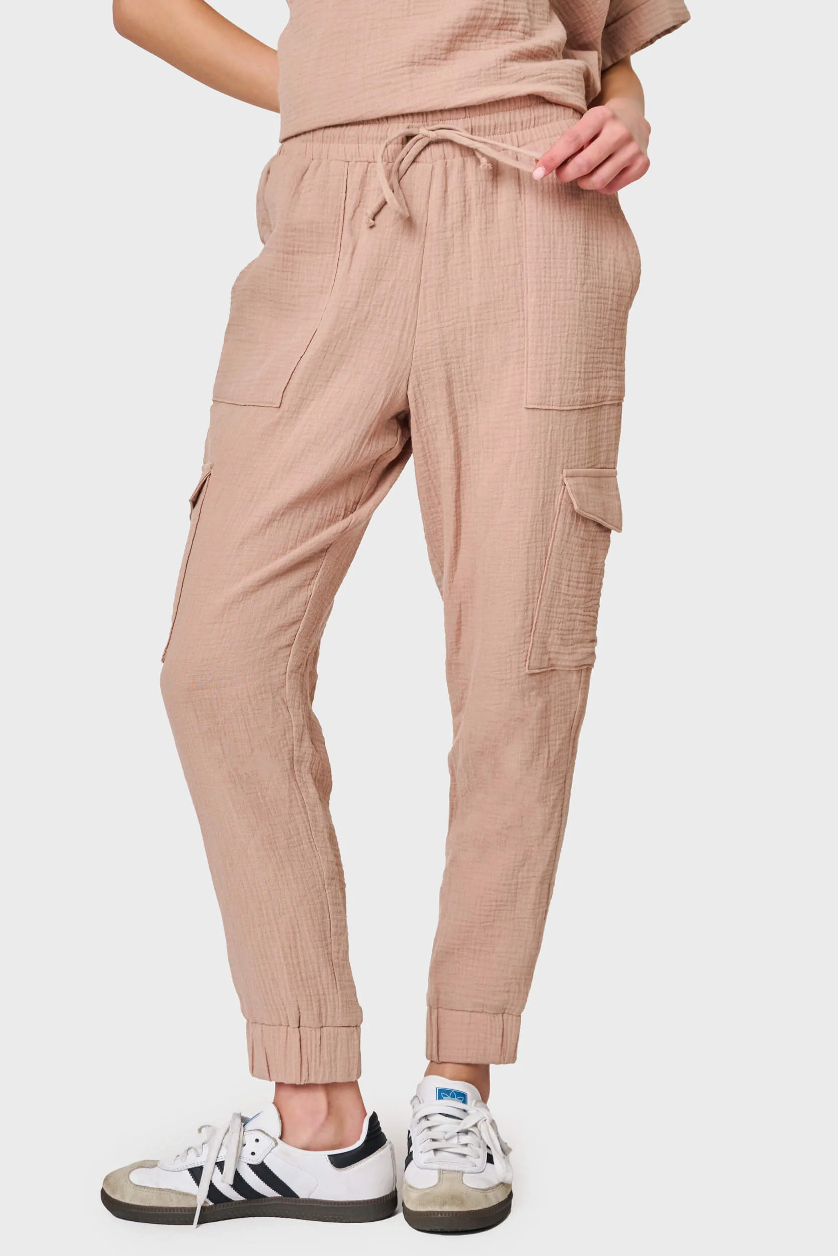 Essential Cotton Gauze Cargo Jogger | Gibson