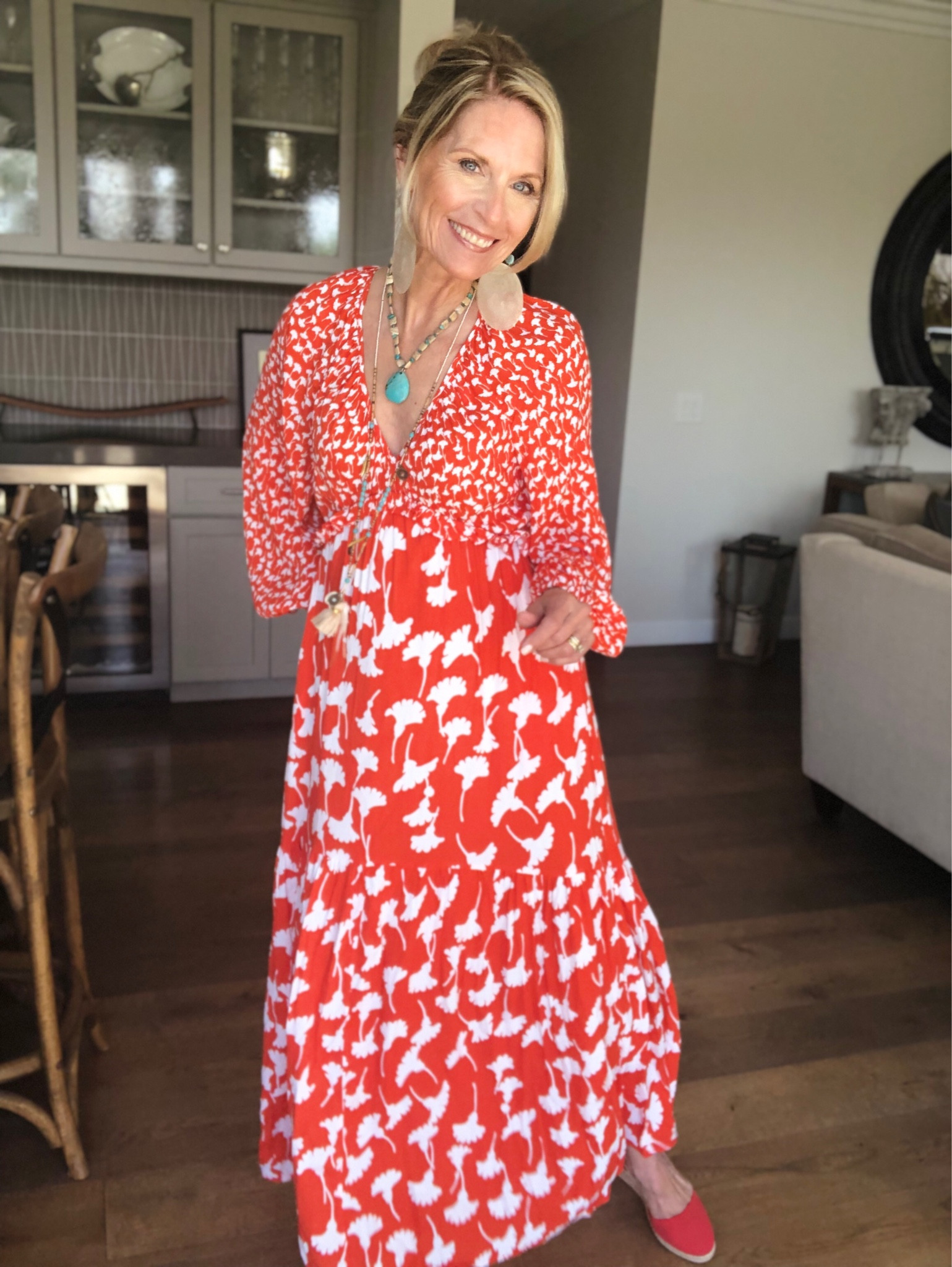 Easter Dressing California Style…

Another great Diane Von Furstenberg find with her collaboration with @target .

This beautiful dress has Spring/Summer vibes and perfect for Easter.

I am wearing the Ginkgo Cherry Tomato Dress. I am wearing an XXS for reference. Pieces in this collection are going fast!

Shell Earrings: @laislajewelry 

Gotta love @dvf for this beautiful collection and the fact that she is all about empowering women!

Follow me {Deborahsorlie} for more 50+ style inspiration.



#LTKstyletip