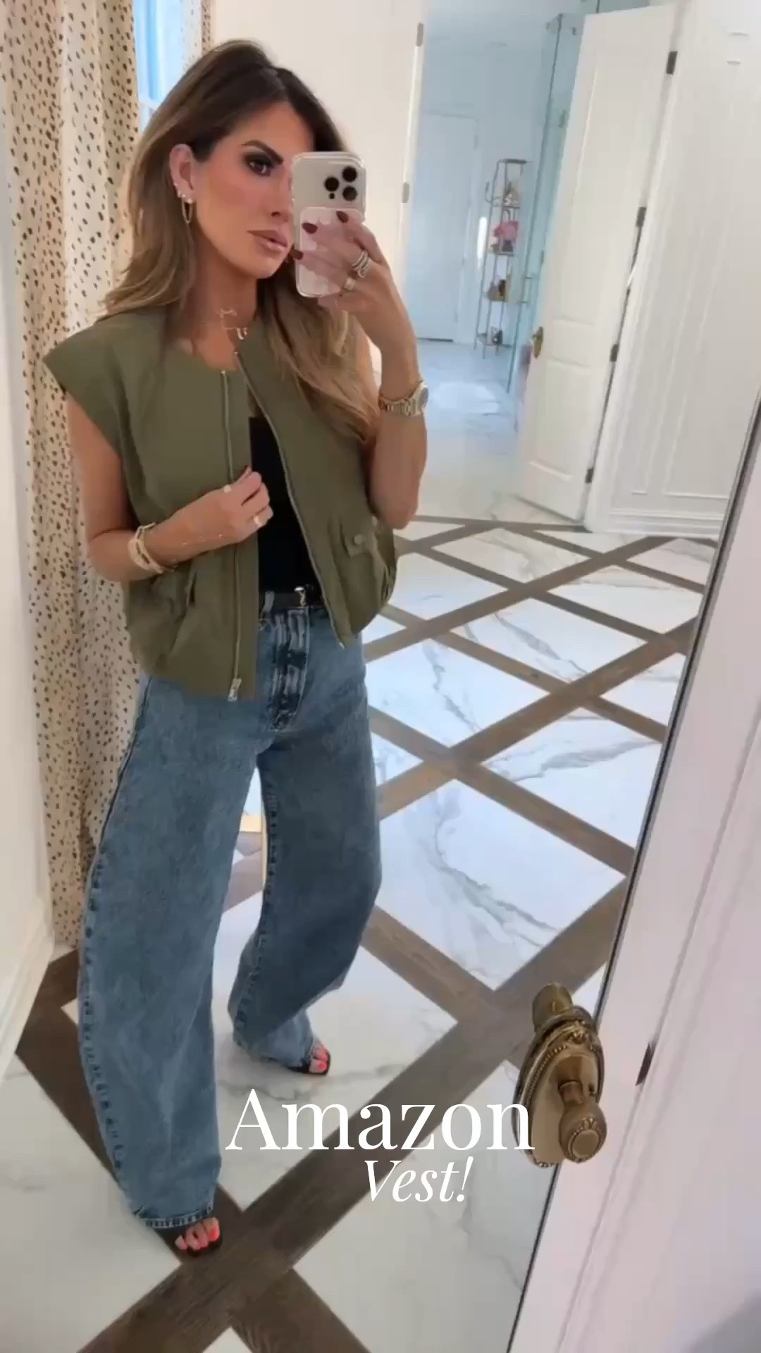 I’m wearing a size small in this green vest and size 36 in jeans! 

Amazon finds, Amazon fashion, Fall outfits women, Pre- fall outfits, Teacher outfits, Acid wash jeans, Barrel Jeans, Gemma Beauty, Emily Ann Gemma

#LTKWorkwear #LTKSeasonal #LTKdayinmylife