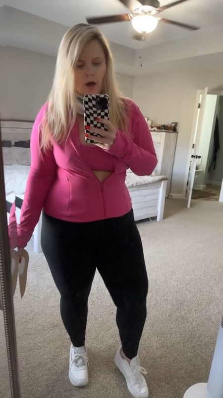 Here is one of my favorite workout leggings, top, workout jacket from Amazon. I absolutely love how comfortable they are. the leggings really hold in your belly. the jacket actually also has the thumb holes. Don’t forget about the socks because they are amazing nonslip, no-show socks.

Amazon Finds
Amazon Fashion
Amazon Fitness

#LTKfit #LTKstyletip #LTKunder50