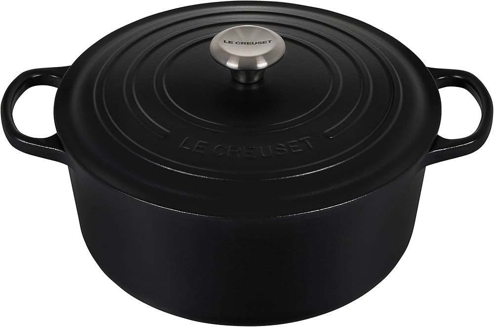 Le Creuset Enameled Cast Iron Signature Round Dutch Oven, 7.25 qt., Licorice | Amazon (US)