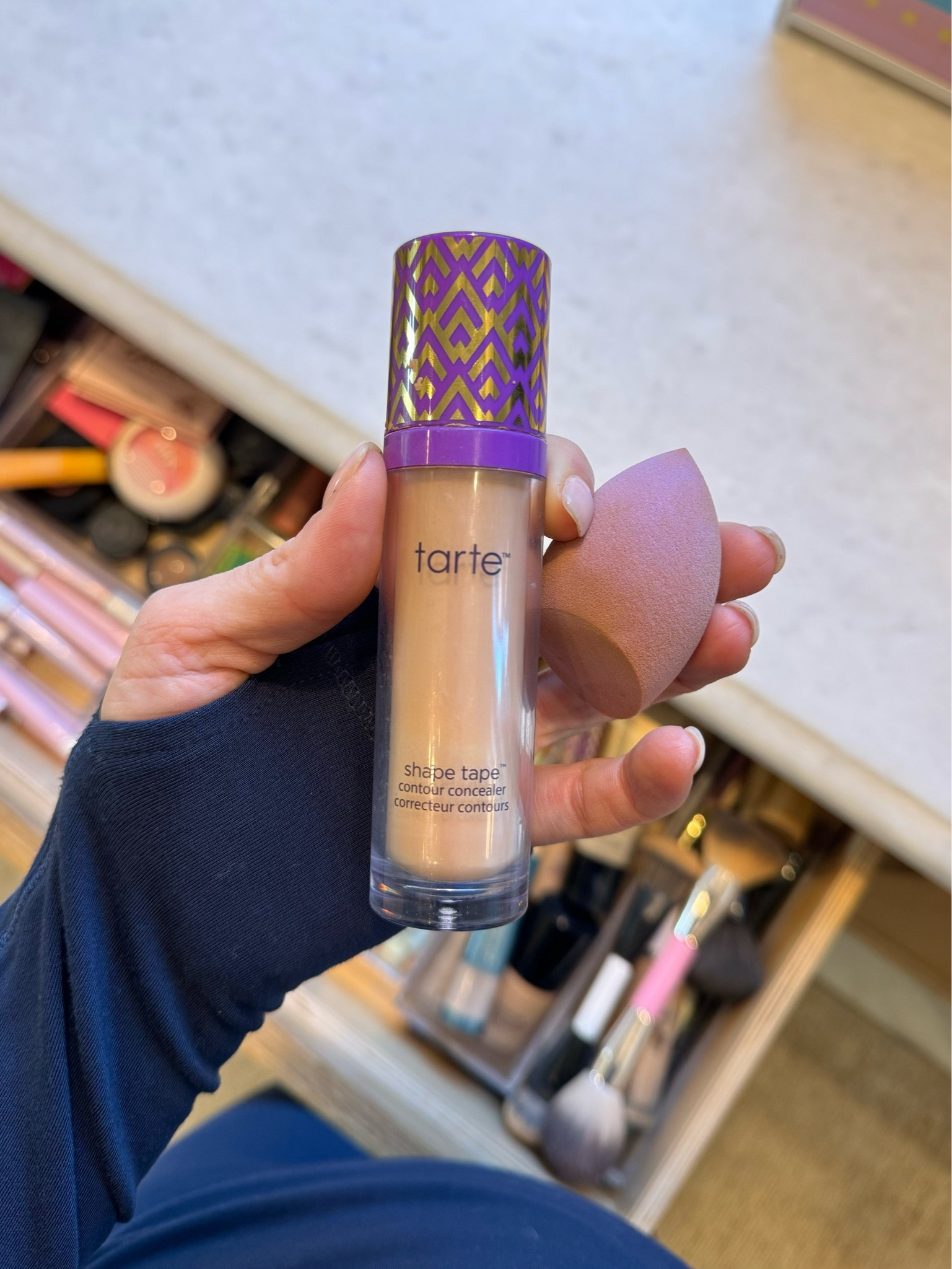 jumbo shape tape and sponge on major sale at QVC!! I wear shade 22N Light Neutral! 

@QVC #LoveQVC and #ad