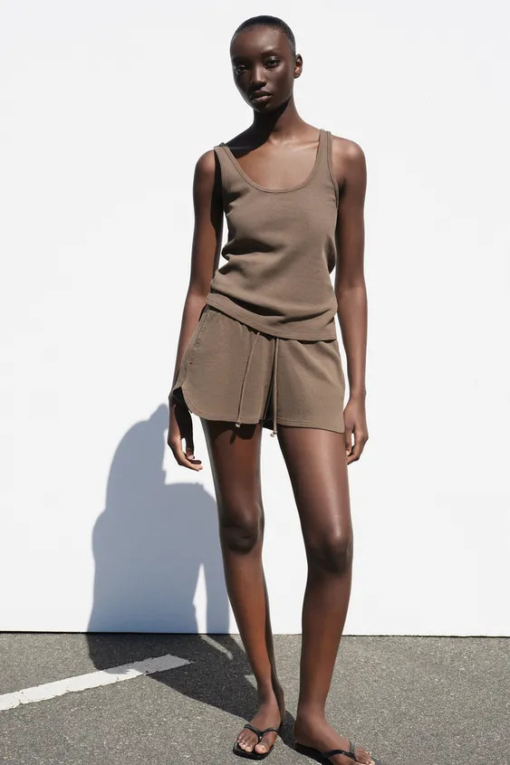 Round neck top with thin straps. | Zara US