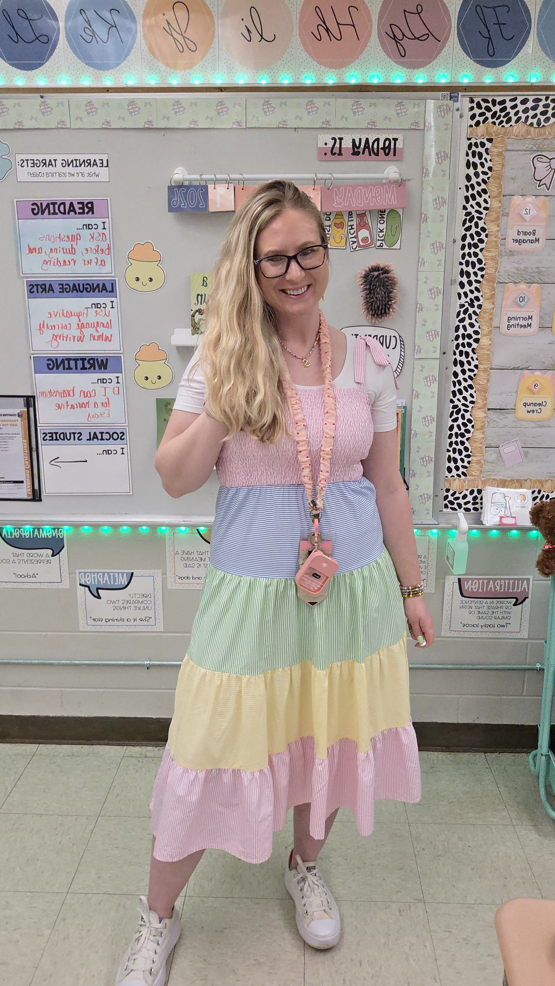 Teacher Outfit of the Day is all rainbows 🌈 😍 

#LTKootd #LTKMidsize #LTKWorkwear