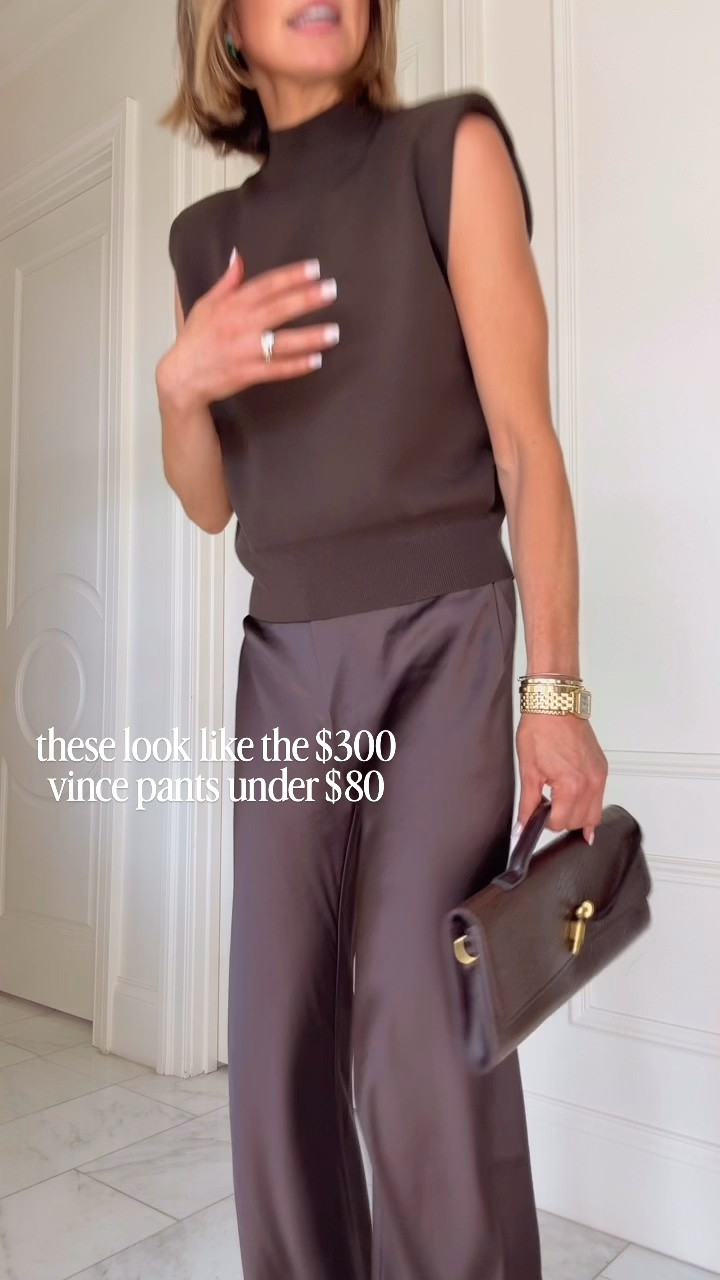 These pants look so expensive and under $80. I'm 5'7 and I'm wearing size small