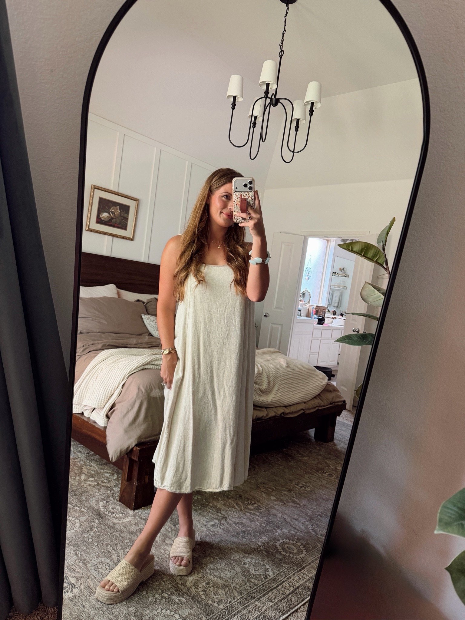 Linen spring summer dress. Exact is sold out at Carly Jean but linked some similar Amazon ones!

#LTKootd
