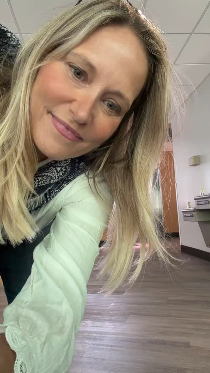 Love this outfit SO much! ✨ It’s one of those looks that feels effortless, comfortable, and completely put together at the same time. Definitely an outfit we’ll be recreating on repeat!

#LTKDayInMyLife #LTKGRWM #LTKOOTD

#LTKootd #LTKmomlife #LTKgrwm