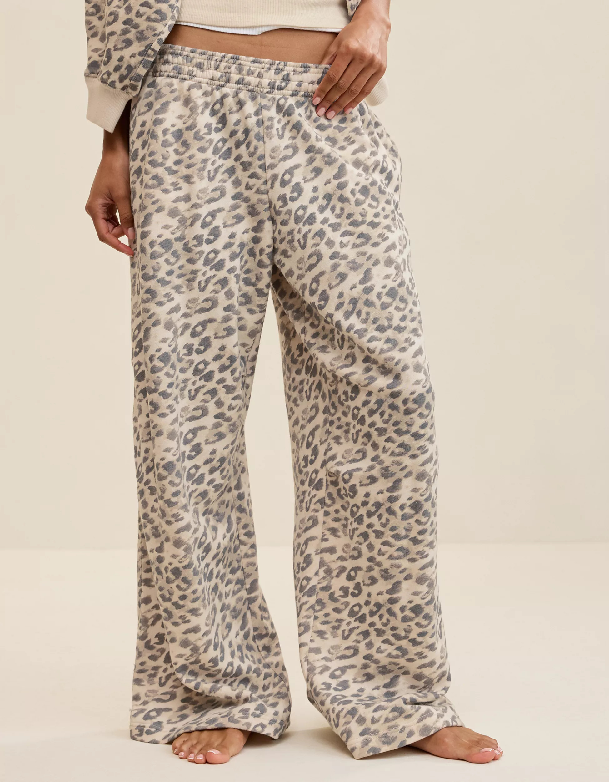 Aerie Go-To Slouchy Sweatpant | Aerie
