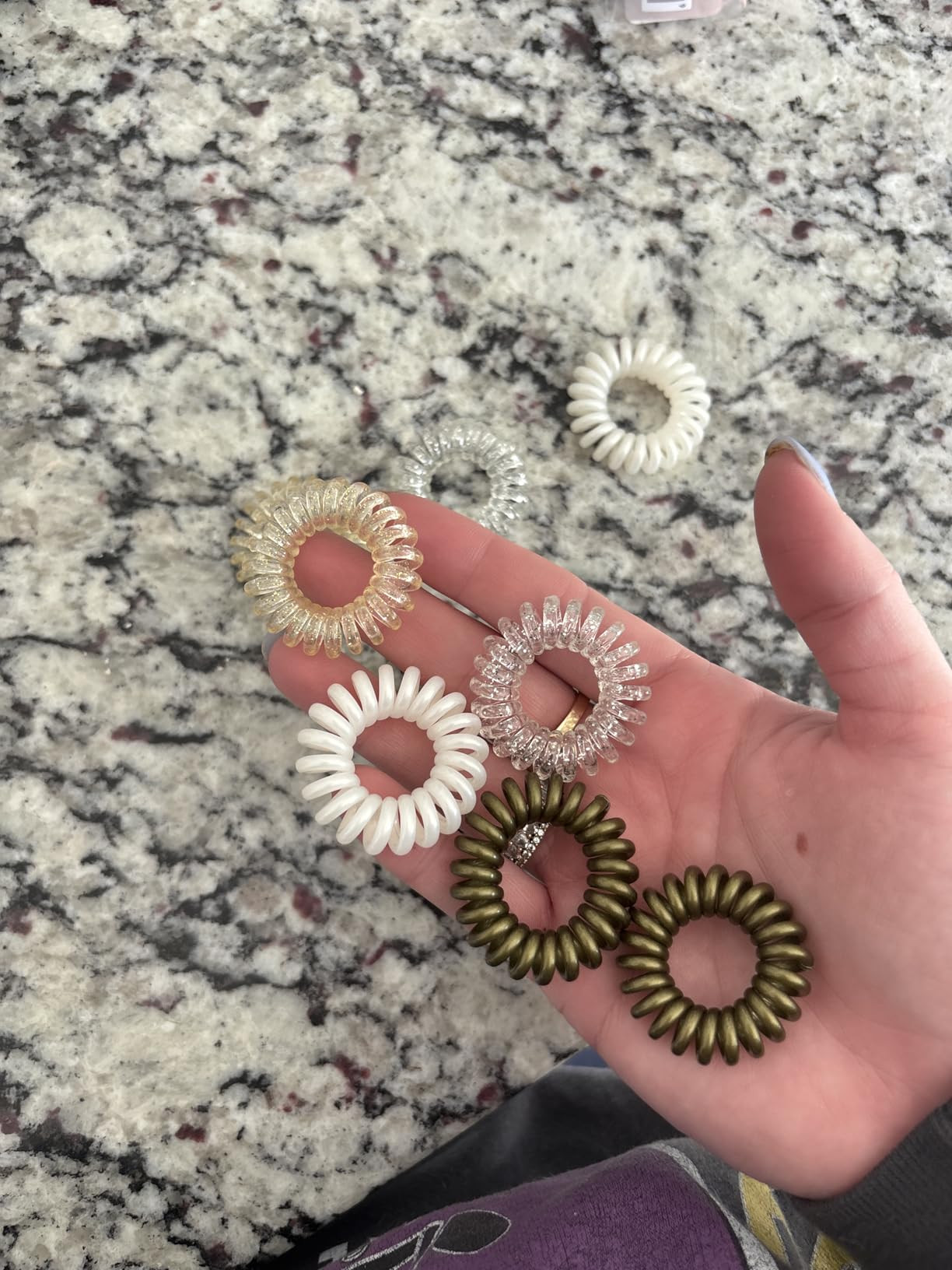 Kitsch Spiral Hair Ties for Women | Ponytail Holders - Brunette, 8 Pcs | Amazon (US)