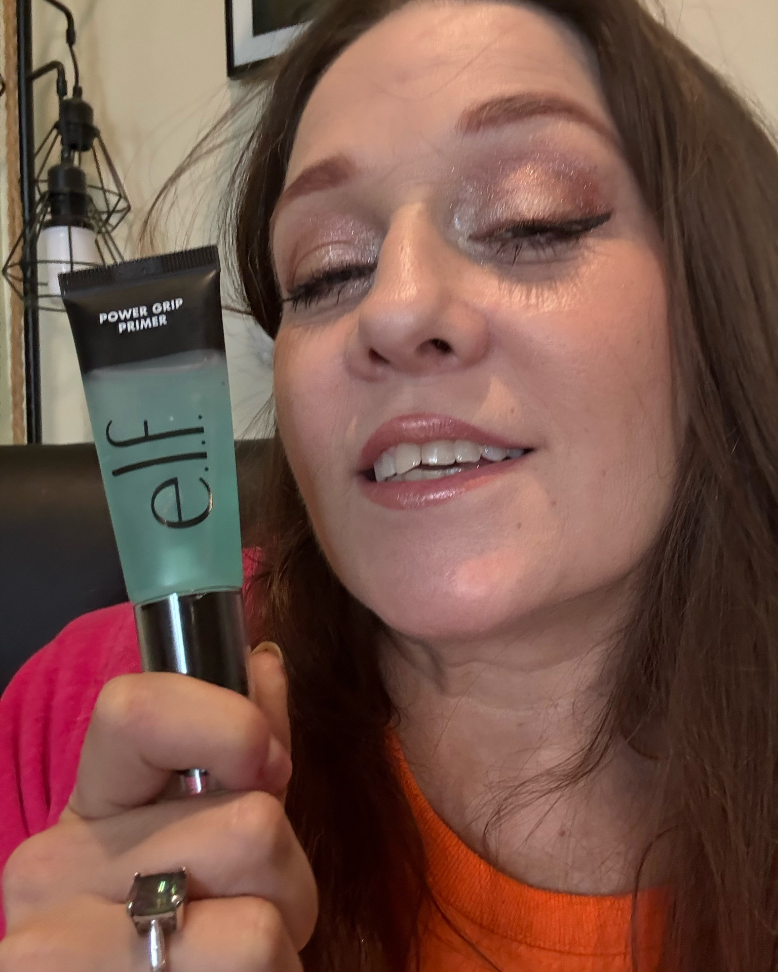 Huge thank you to Elf cosmetics for sending over their viral Power Grip Primer and Setting Spray! 🎉 To be completely honest, at 50, I was a little nervous about trying a "grippy" formula. I was so worried it would feel heavy, thick, or suffocating on my skin.
But wow, was I wrong! It is incredibly lightweight, feels so refreshing going on, and actually works like a dream. It kept my foundation locked in place all day long without letting it move, settle into fine lines, or look cakey. Age-defying makeup magic for the win! 🤩✨
