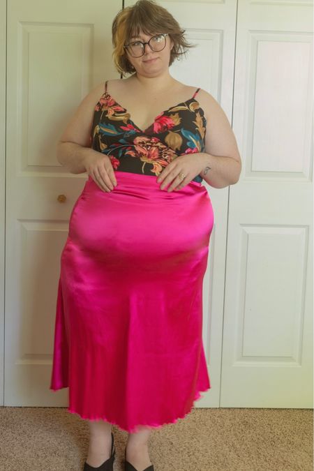 Floral hot pink slip skirt outfit 

#LTKFind #LTKcurves #LTKSeasonal