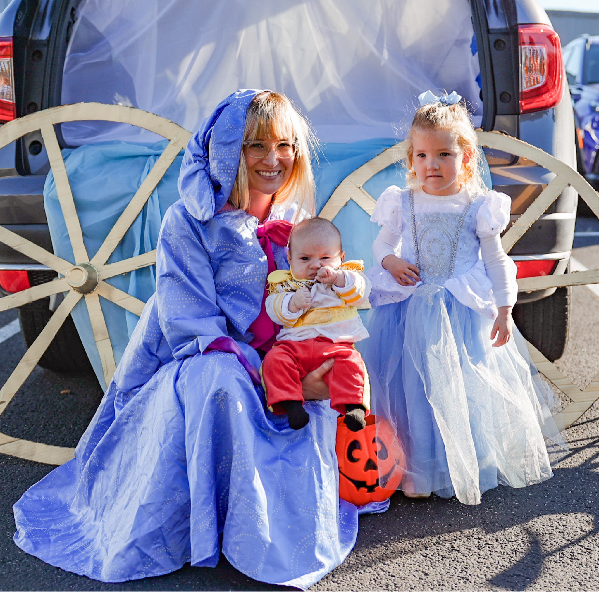 Family Halloween costumes!

#halloweencostumes #halloween #princecharming #cinderella #fairygodmother #familyhalloweencostume #halloweenideas

#LTKFamily #LTKSeasonal #LTKHalloween