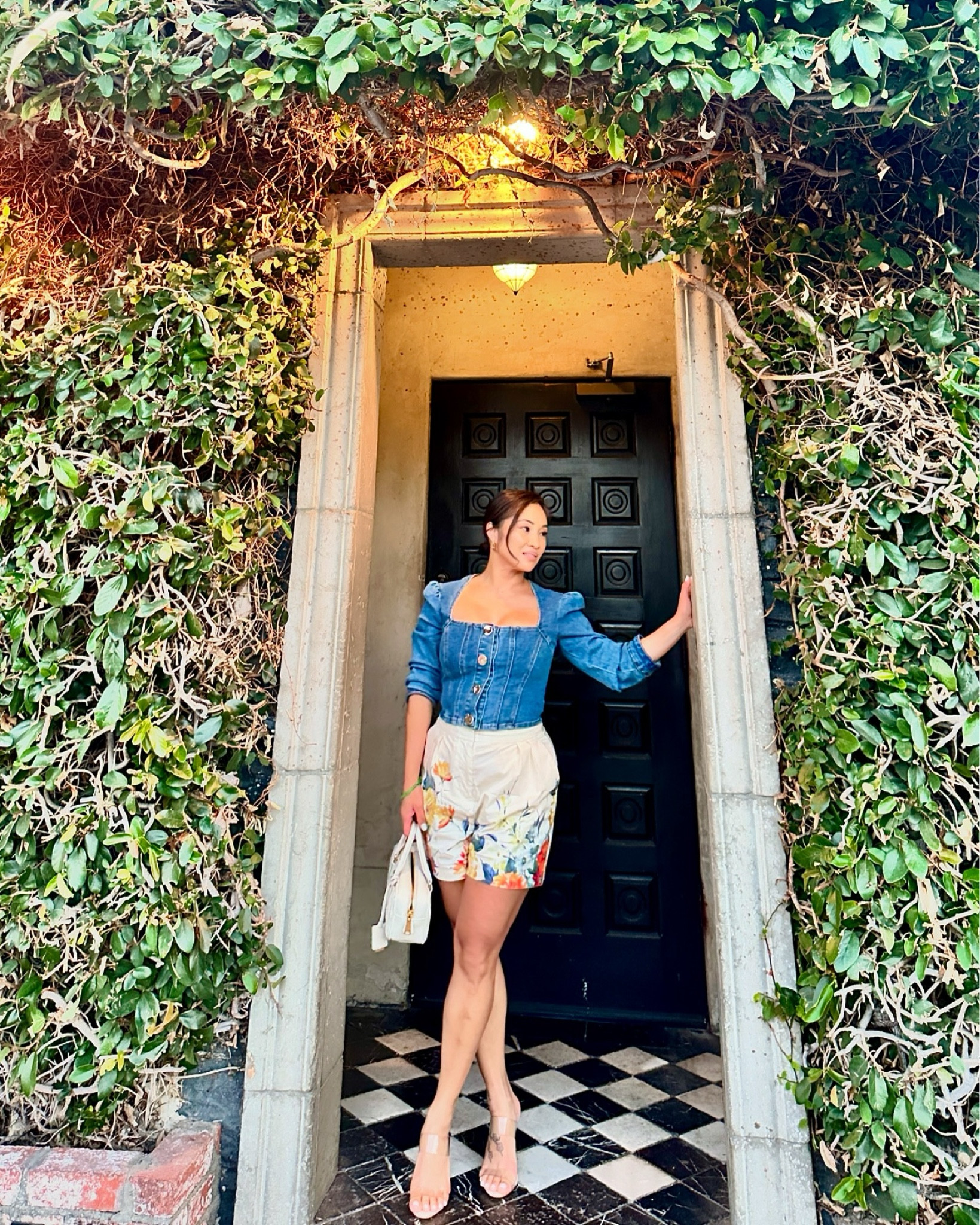 Striding through life with confidence and embracing what I truly deserve. 🌟 

#Unstoppable #LivingFully #selflove #selfmade #icantakecareofmyself #focus #indepentwoman

#LTKU #LTKStyleTip #LTKOver40