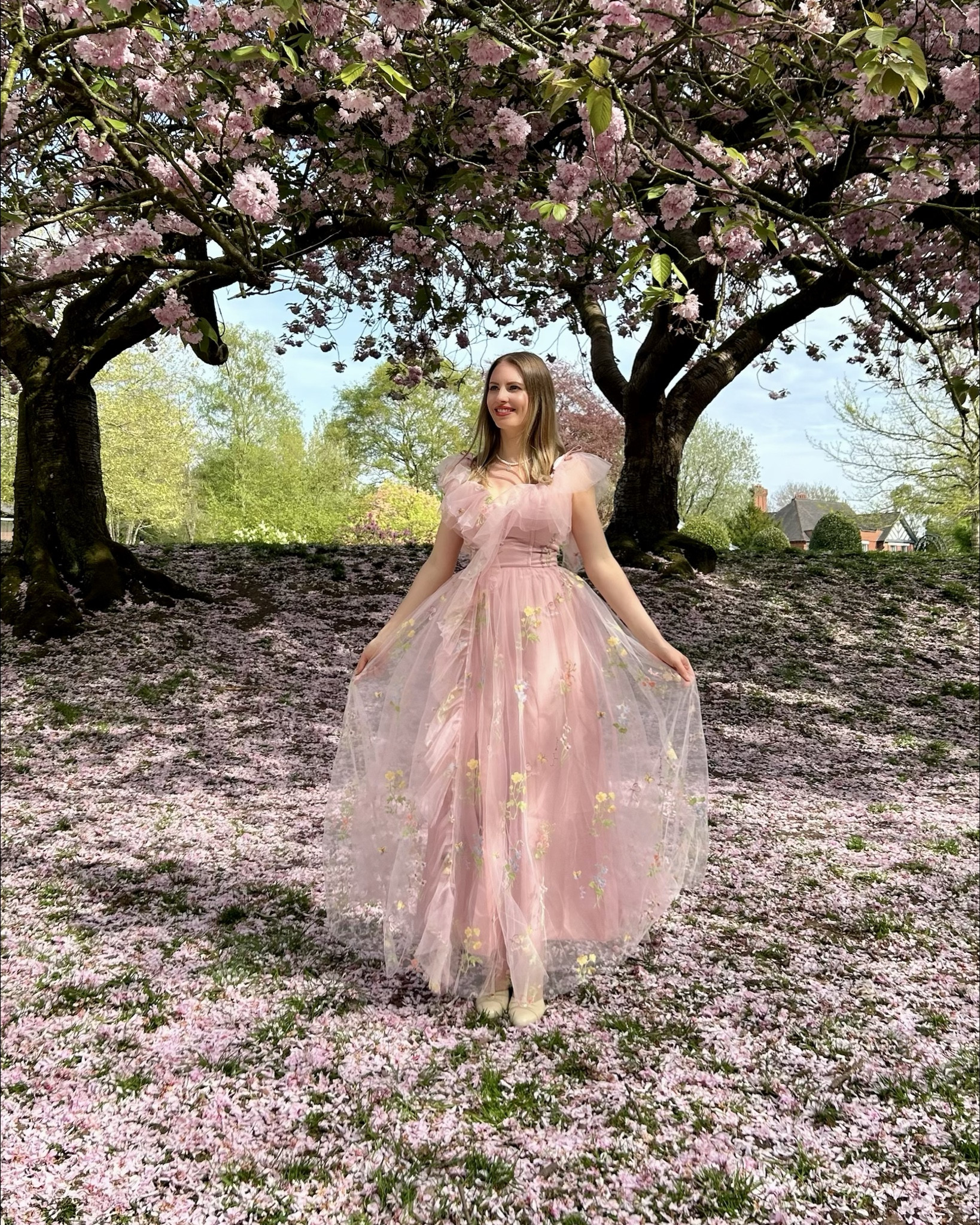 If Spring was a dress… this would be it 🌸🌷🌿

Dress by @retrostage_official @retrostage.fr @retrostagede AD 

#retrostage #vintage #springdress #flowers #naturelover

#LTKuk #LTKdresses #LTKstyletip