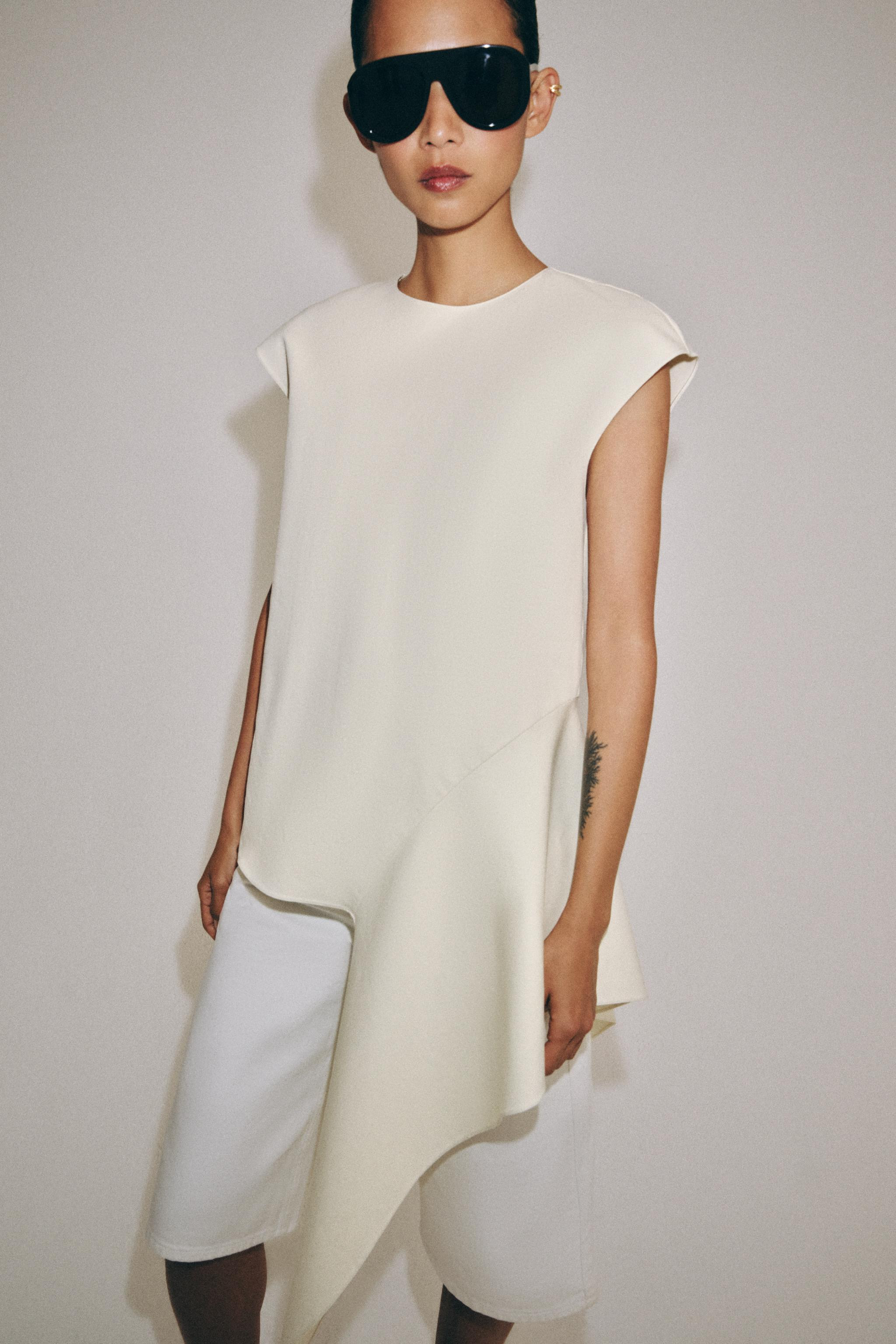 ZW COLLECTION ASYMMETRIC TOP | Zara US