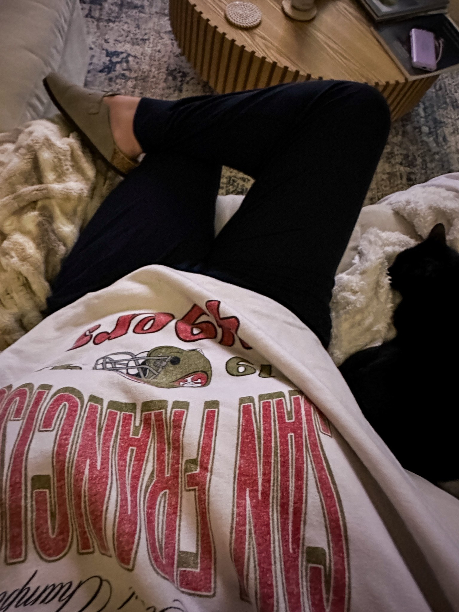 Weeew, close game today, niner nation! San Francisco 49ers cozy game day outfit idea. What I wore for Sunday football watch party. Niners sweatshirt, joggers, and Birkenstocks! 

#LTKSeasonal #LTKFindsUnder100