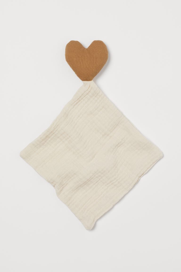 Heart Snuggle Blanket | H&M (US + CA)