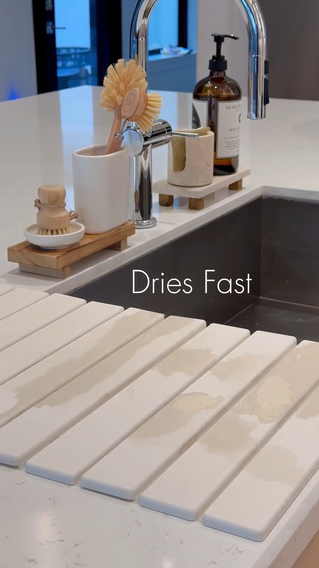 🤎

I’ve tried various drying methods and this is by far my favorite - mainly bc it’s anti molding ….. plus aesthetically pleasing 😆

 It is made of stone, fast drying, anti slip, and can be used as a bath mat! 

#LTKHome #LTKStyleTip #LTKSaleAlert