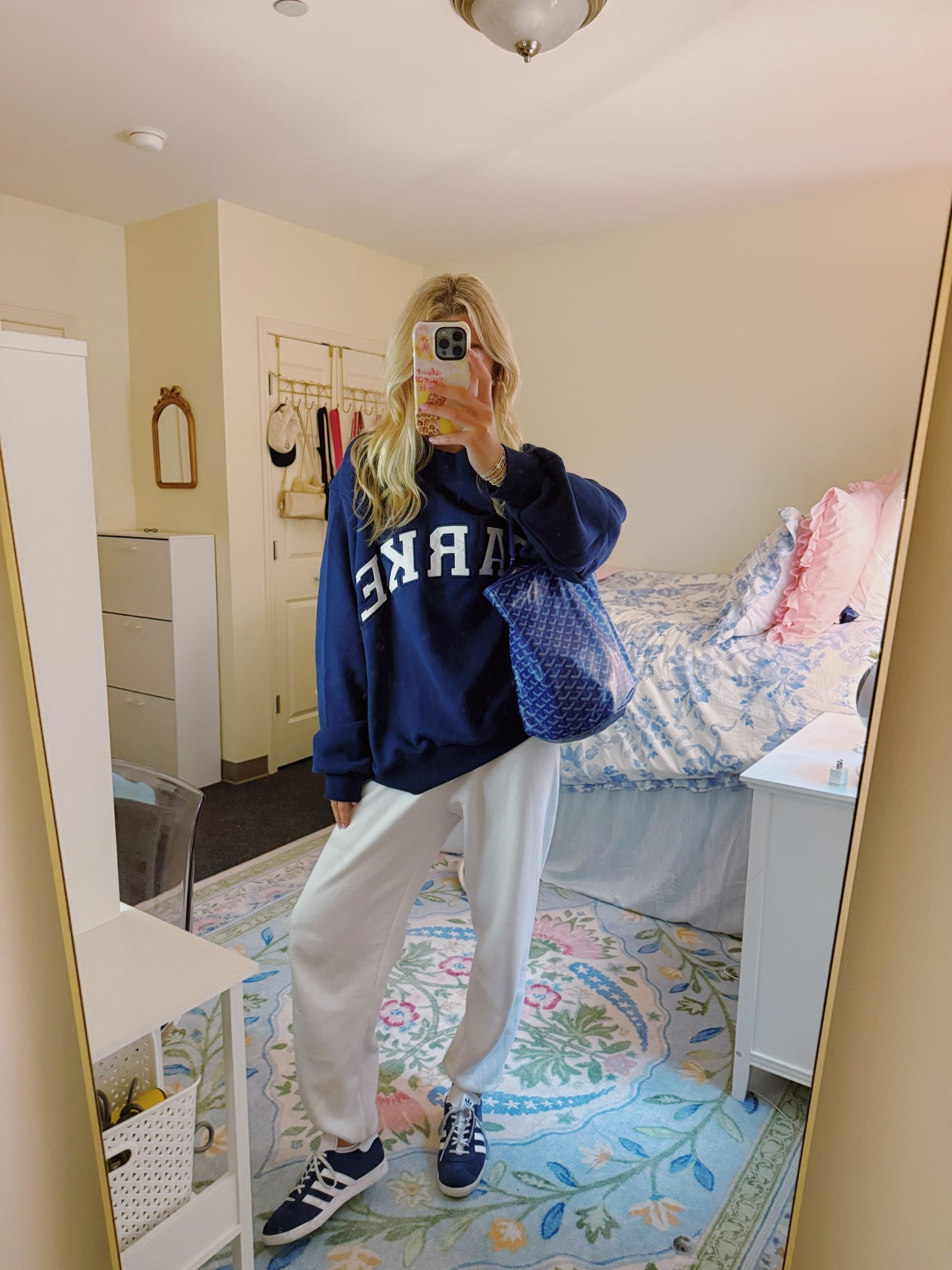 Navy parke fit!

#LTKootd