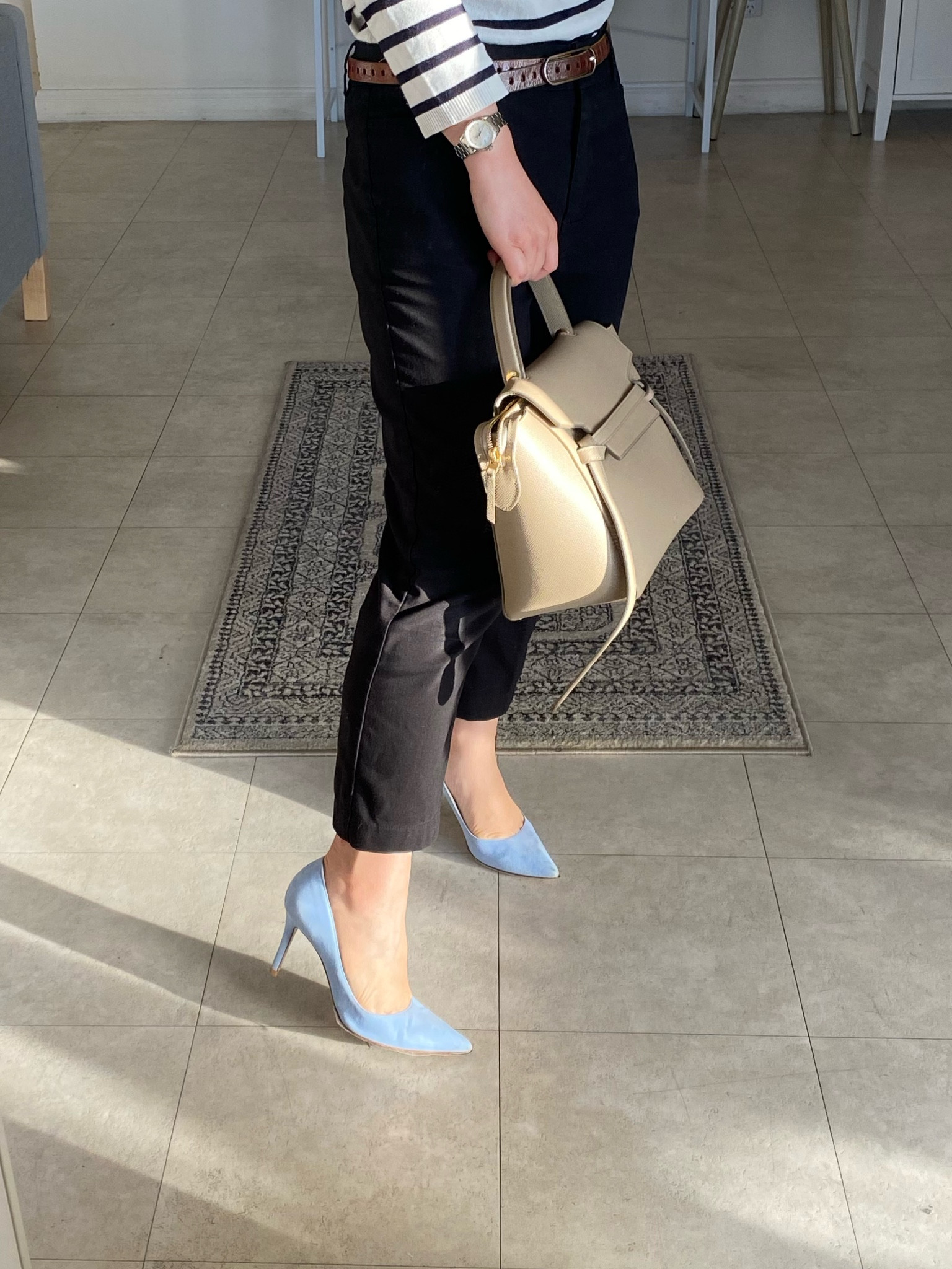 Sale alert!! Spotted: Gianvito Rossi classic  suede pumps in praline (beige) on sale for less than half price! Under AUD $400. I have the blue suede version here and have been looking for beige colour. Too bad only size 37 is left or I’d have snapped it up! I’m normally size 36 and find the shoes TTS. And very comfortable despite the pointy toe and 85mm heel. 

#LTKshoecrush #LTKaustralia #LTKsalealert