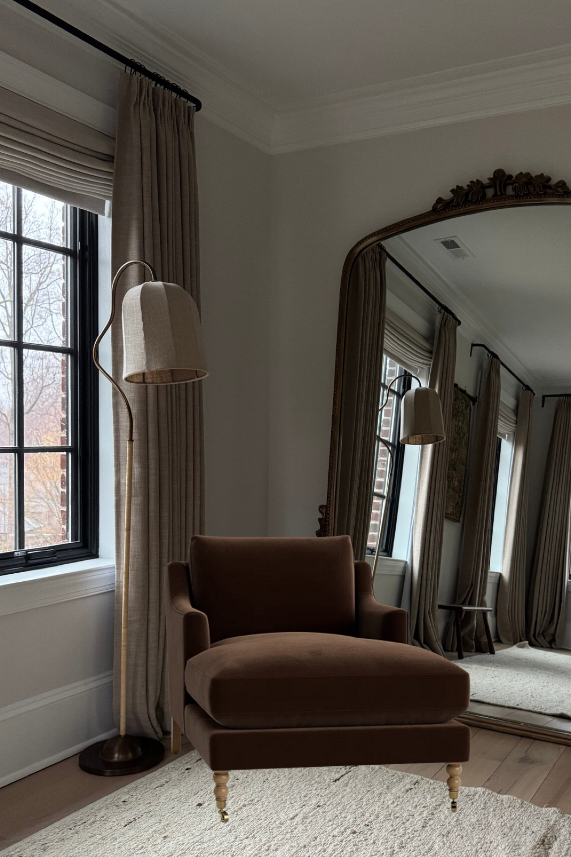 Chaise lounge option 2!

Shades: Flat Roman Shades / Heathered Linen / Oat

Curtains: Pinch Pleat / Grey/Beige