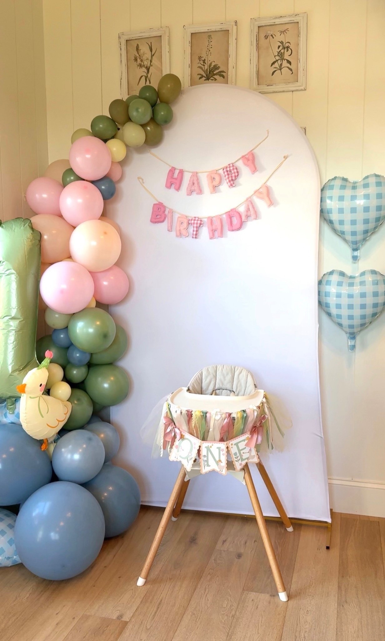 Went with One Silly Goose theme for Cosie’s 1st Birthday 🎂🧸🪿 #OneSillyGoose #SillyGooseBirthday #FirstBirthdayDecor #OneYearOld #NeutralPartyDecor #WhimsicalBirthday #LTKHome #PartyDecorInspo

#LTKKids #LTKBaby