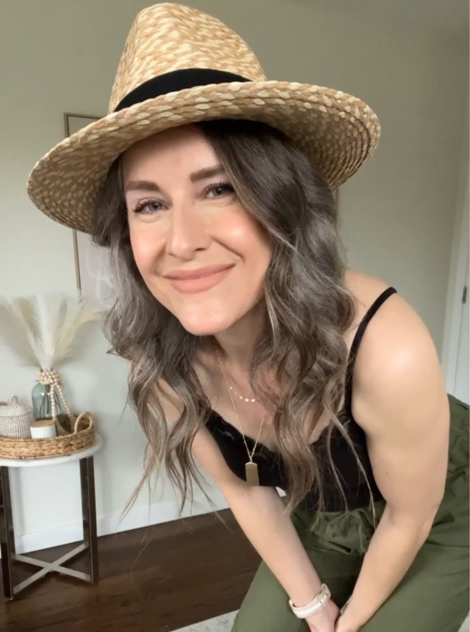 Linking my exact makeup (no filter)
CC Cream shade Light
Lip liner: NYX Nude Beige
Lipstick: Pixi Bare Beauty
Eyebrows are IT Cosmetics brow power powder which is discontinued 😭

#LTKbeauty