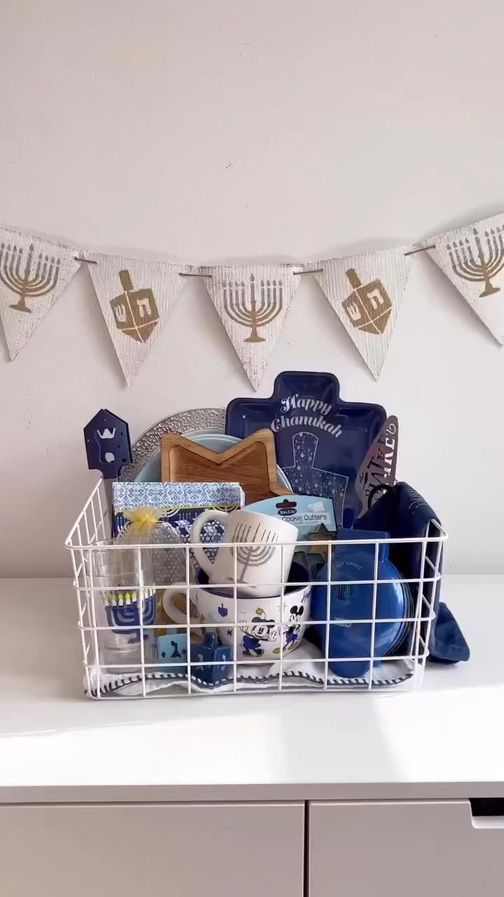 It’s beginning to look a lot like Hanukkah! I made this Occassion Bin to add some holiday magic! 🕎 What’s an occasion bin, you ask? It’s a basket that lives on your kitchen counter, filled with fun seasonal items (think paper goods, silly straws, themed serving pieces etc.) that you can use to celebrate throughout the holiday season. 💙

Whether you’re having guests over or just using the items in your bin on a regular weeknight, this is a simple way to spark fun memories with your family!