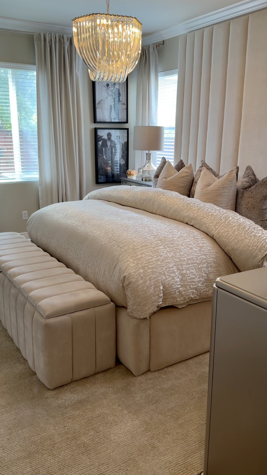 A little pillow refresher… and suddenly the whole room feels new 🤍

Sometimes it’s not about changing everything — just layering with intention and refreshing the details that bring a space back to life.

Small shifts. Big feeling.
Shop the look in my LTK 

#LTKOver40 #LTKSeasonal #LTKHome