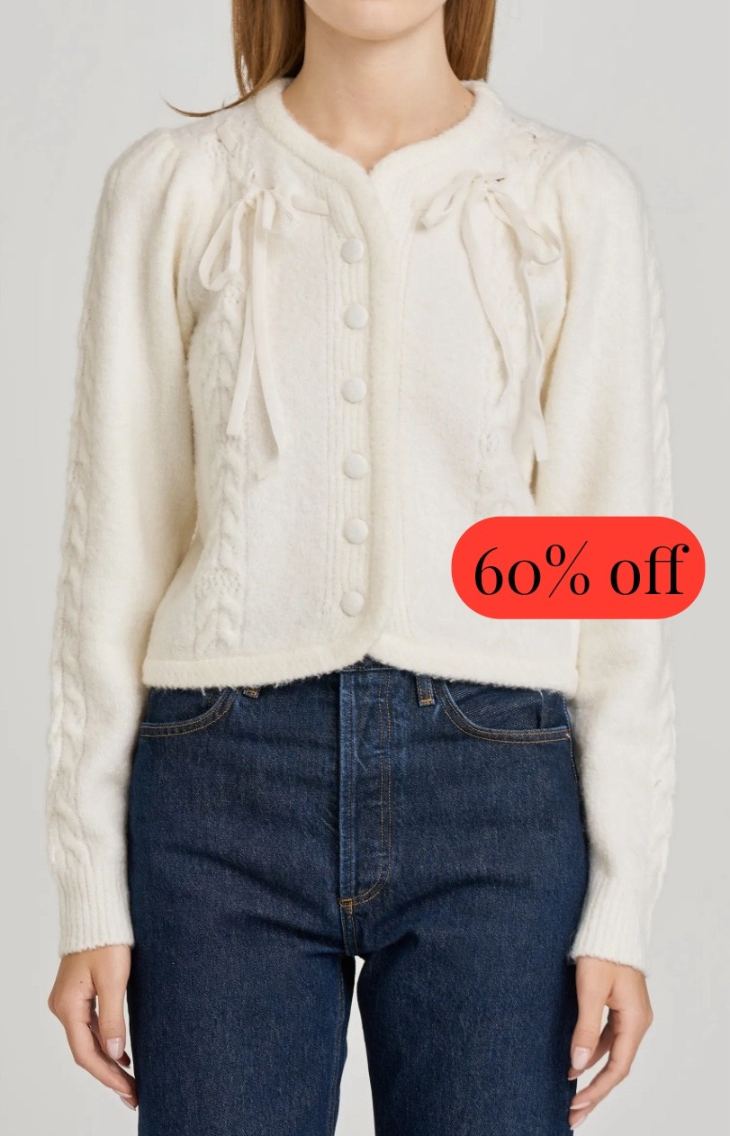 Bow sweater (comes in 4 colors)


#LTKSeasonal #LTKFindsUnder100 #LTKSaleAlert