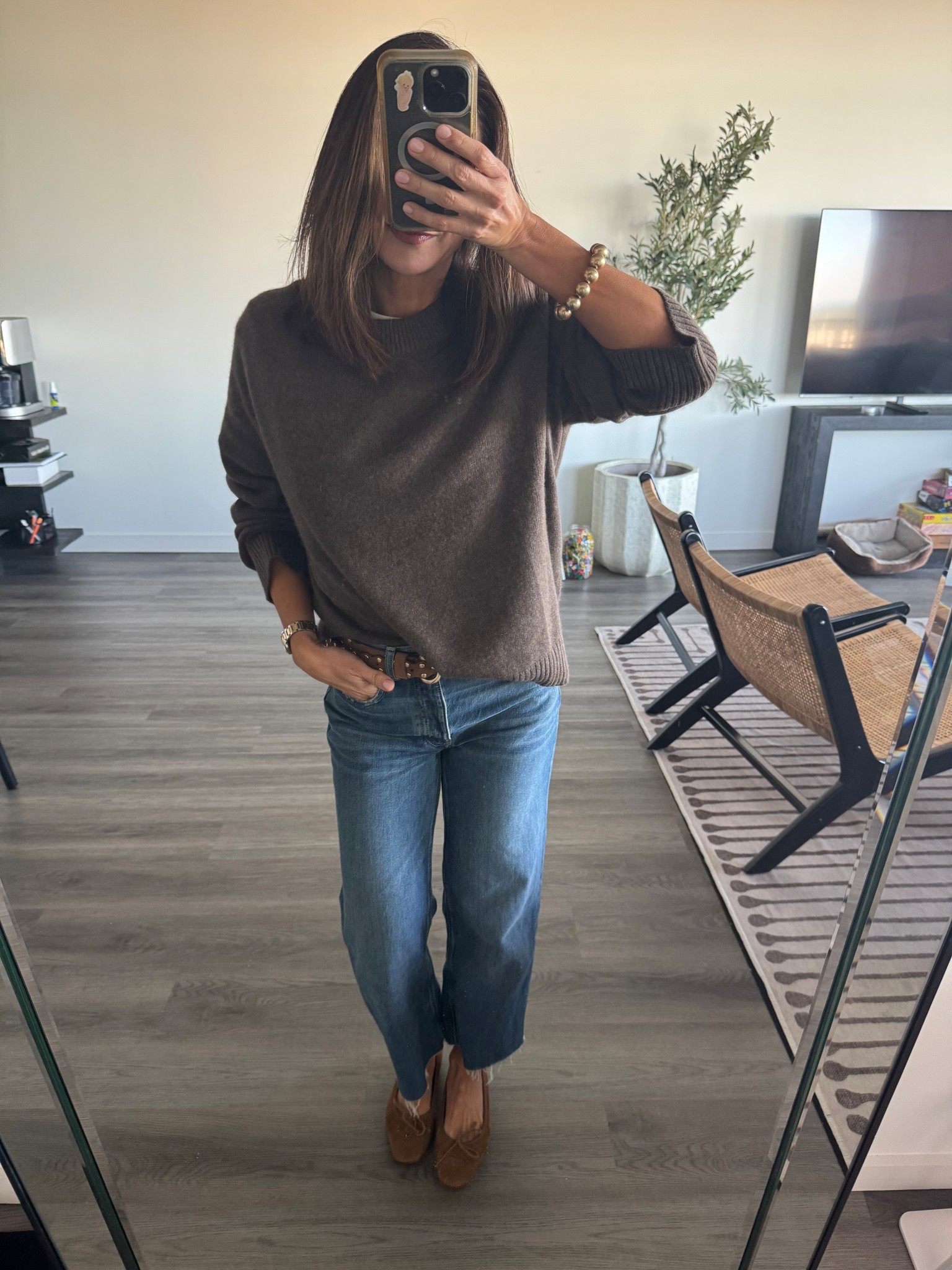 El sweater de cashmere que no sabías que necesitabas para 🍁
Talla M porque me gusta oversized
Estos jeans de Madewell son top. Mi talla es 23
Mido 1.60 (5’ 2”), peso 51kg


#LTKActive #LTKmomlife #LTKOver40