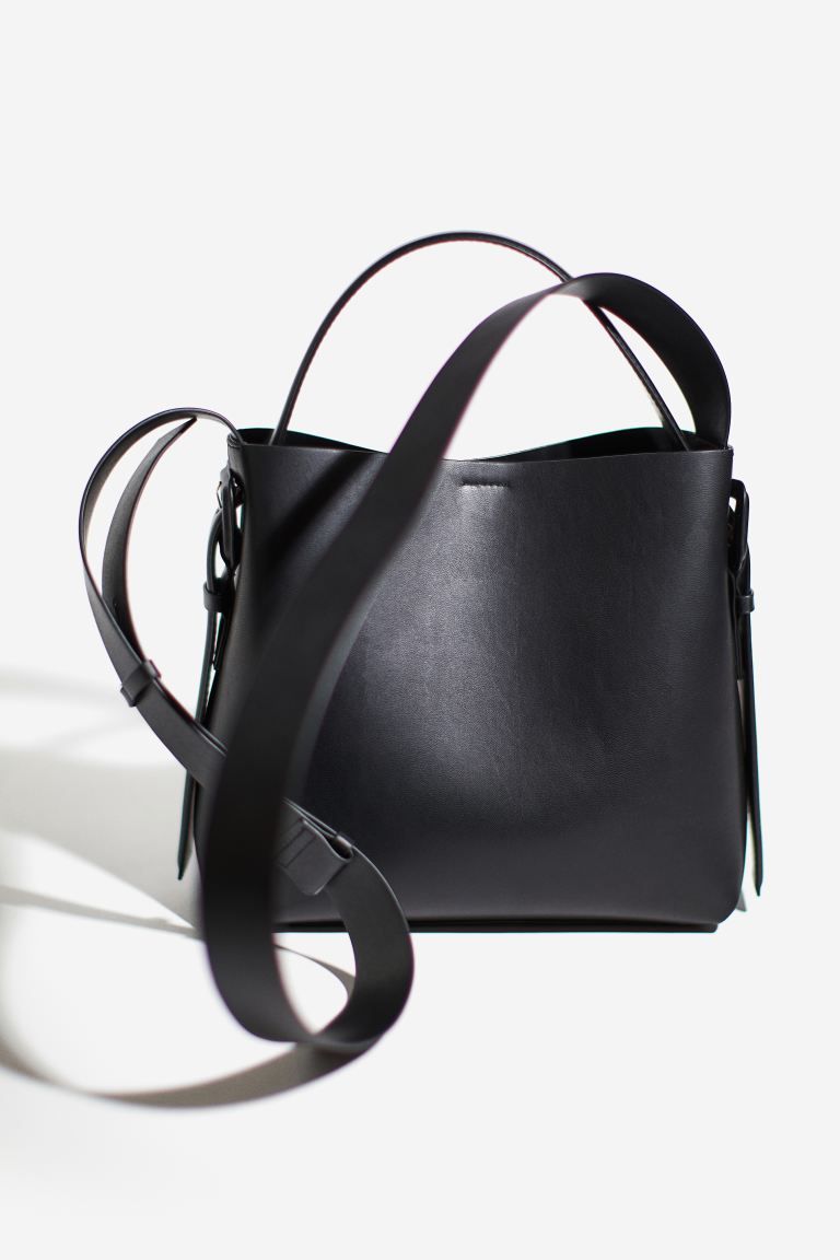 Crossbody bag - Black - Ladies | H&M GB | H&M (UK, MY, IN, SG, PH, TW, HK)