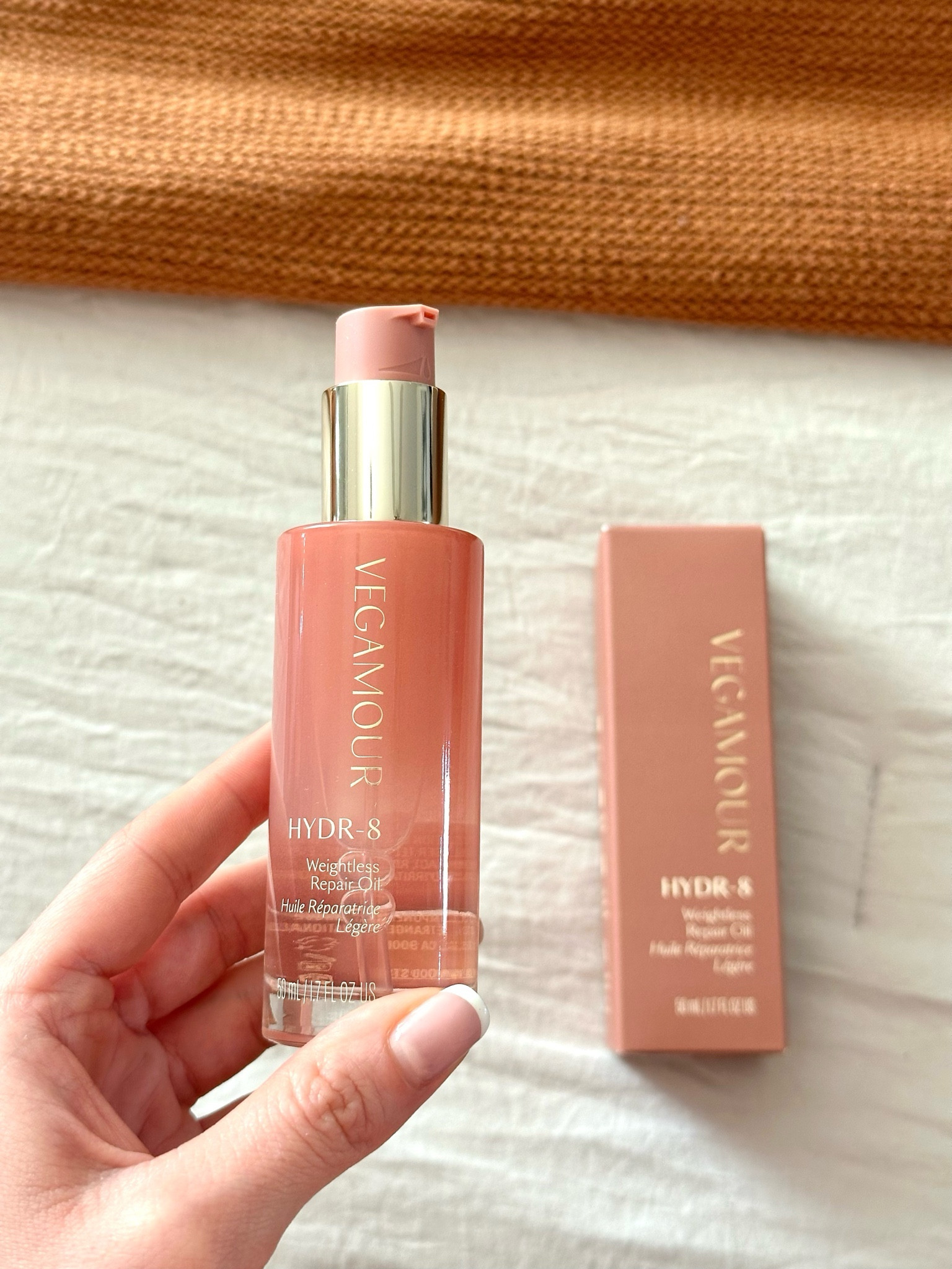 This Vegamour hydr8 weightless repair oil makes my frizzy and dry hair feel hydrated and makes it so shiny. It also smells amazing and it makes my hair smell great especially after I haven’t washed my hair in a few days. #giftedbyvegamour 

#LTKfindsunder100 #LTKbeauty