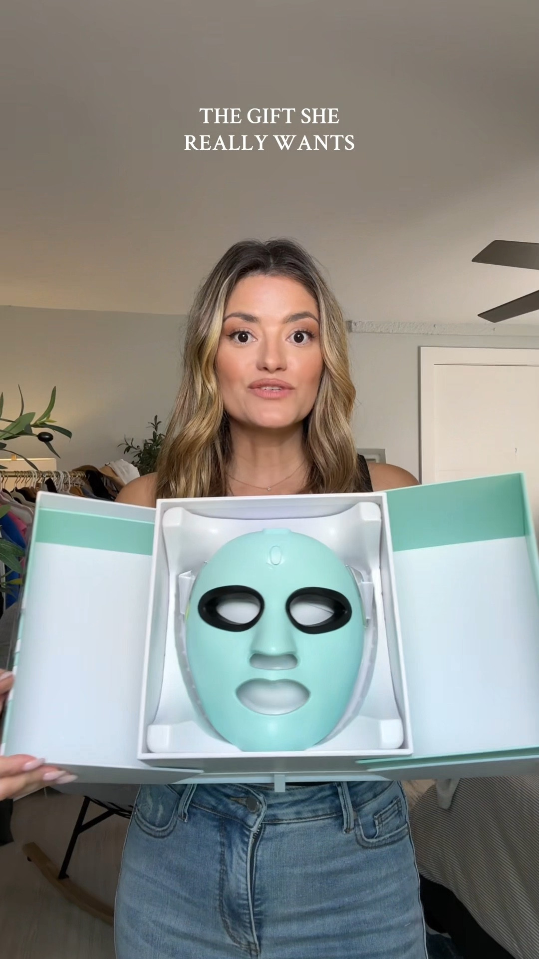 Qure red light therapy mask

#LTKBeauty #LTKCyberWeek #LTKGiftGuide