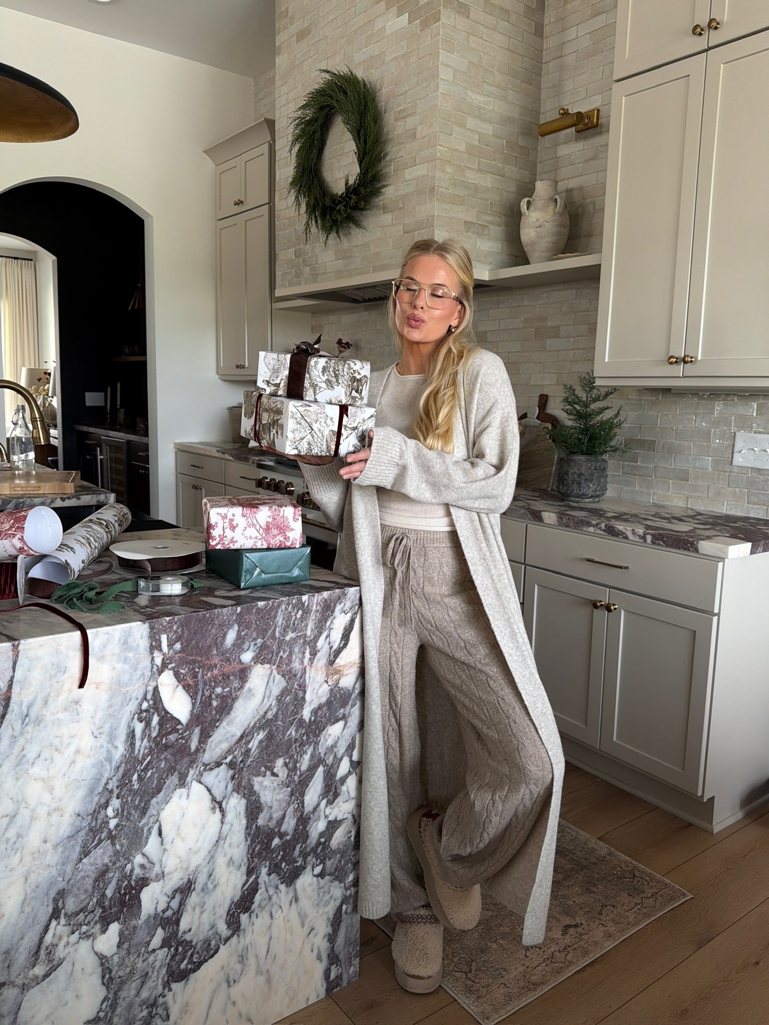 Wearing a small in cardigan (linking similar), medium in tee, small in pants, shoes are tts! #kathleenpost

Winter lounge wear, cozy outfit, comfy chic look



#LTKootd #LTKHoliday #LTKSeasonal