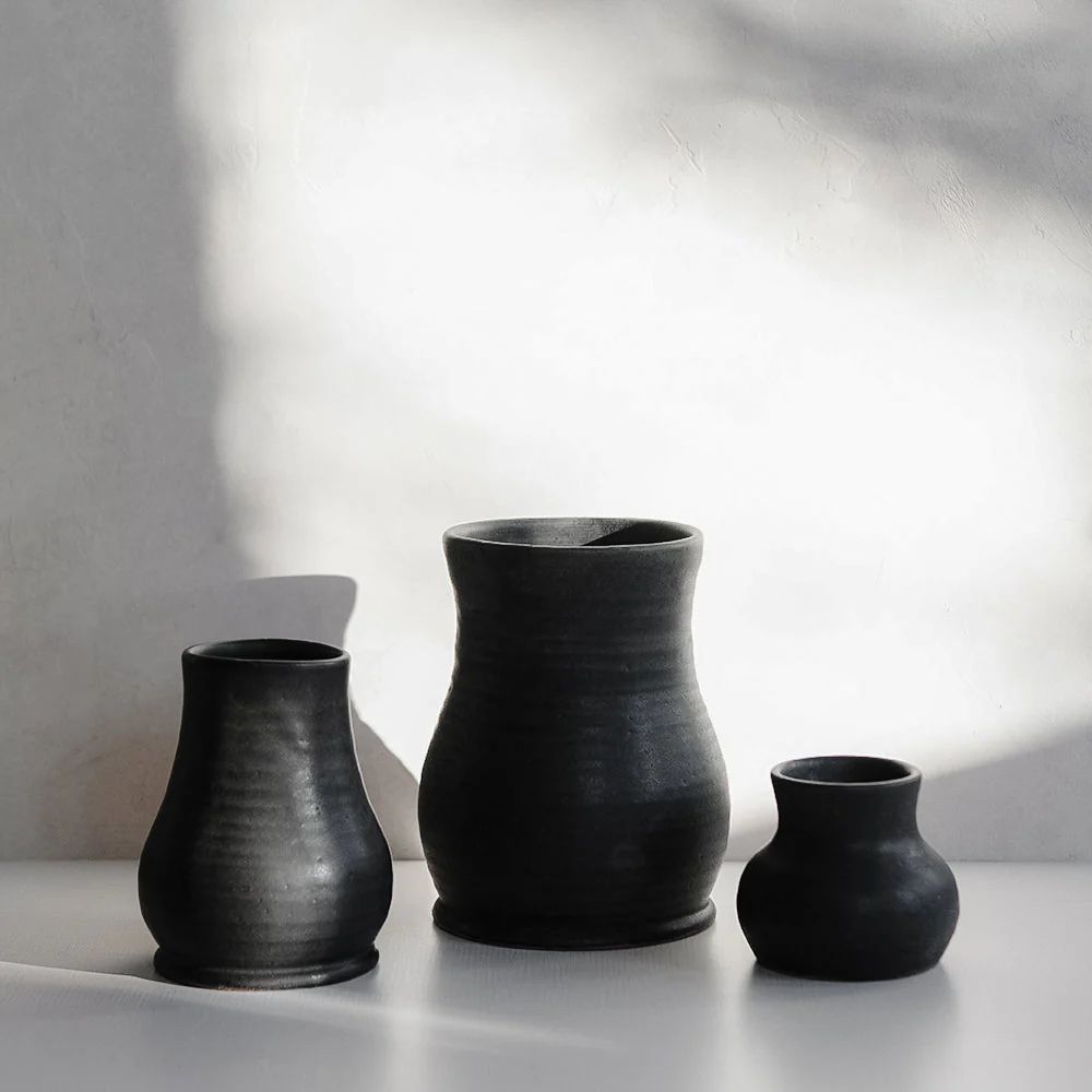 Ceramic Bloom Vase - Dark | Roan Iris
