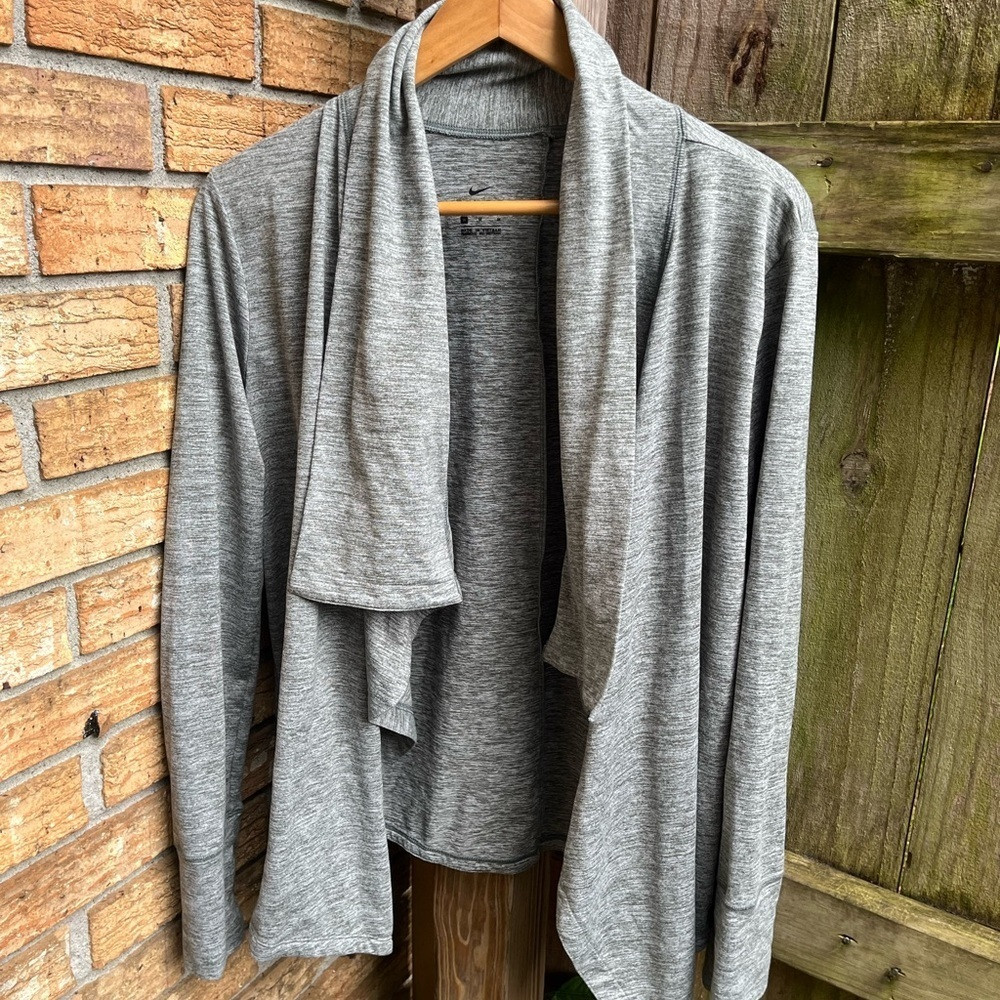 Nike Dri-Fit Women's Light Gray/Green Open Cardigan Training Top | Poshmark