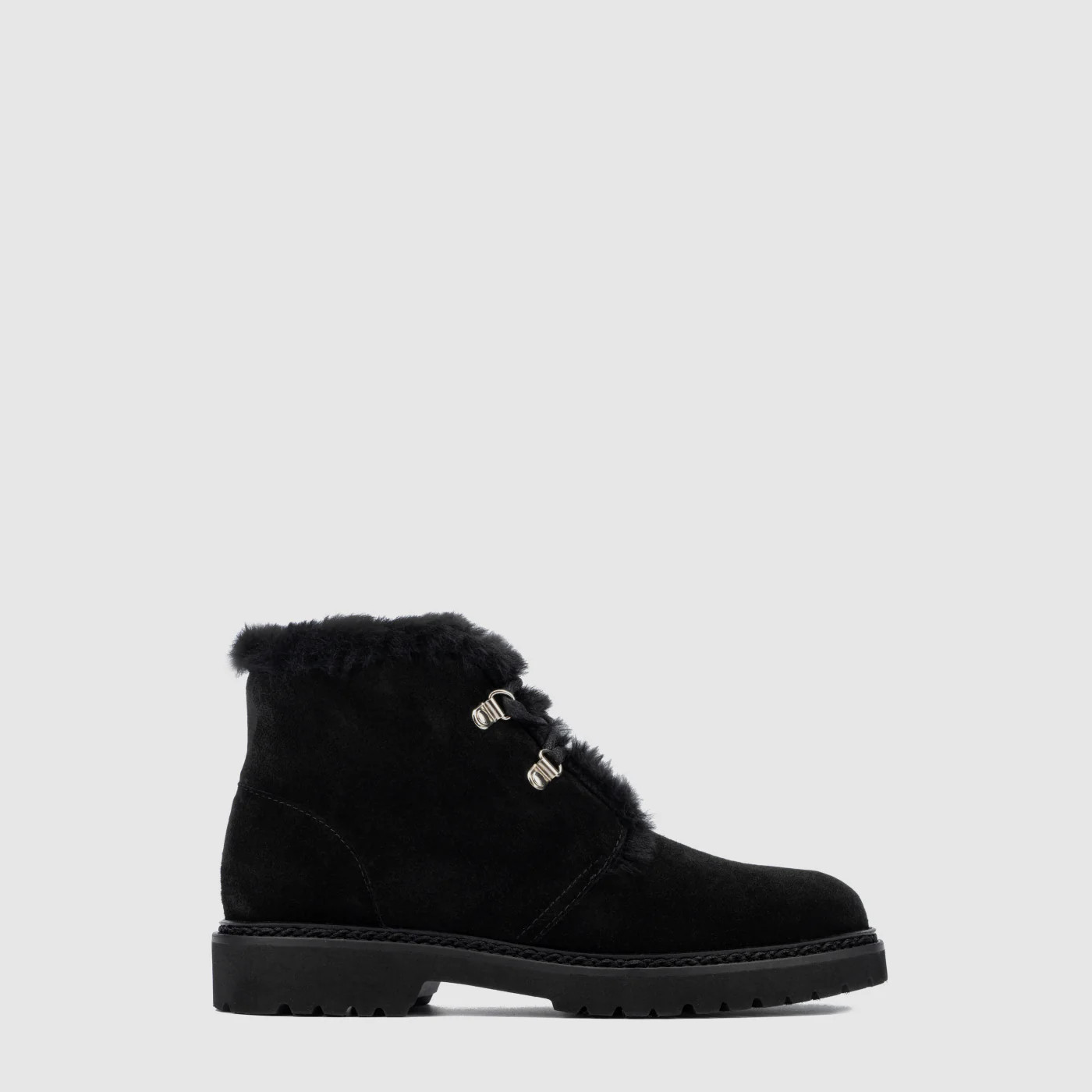 WOMEN'S MADELINA BOOT IN BLACK | Aquatalia®