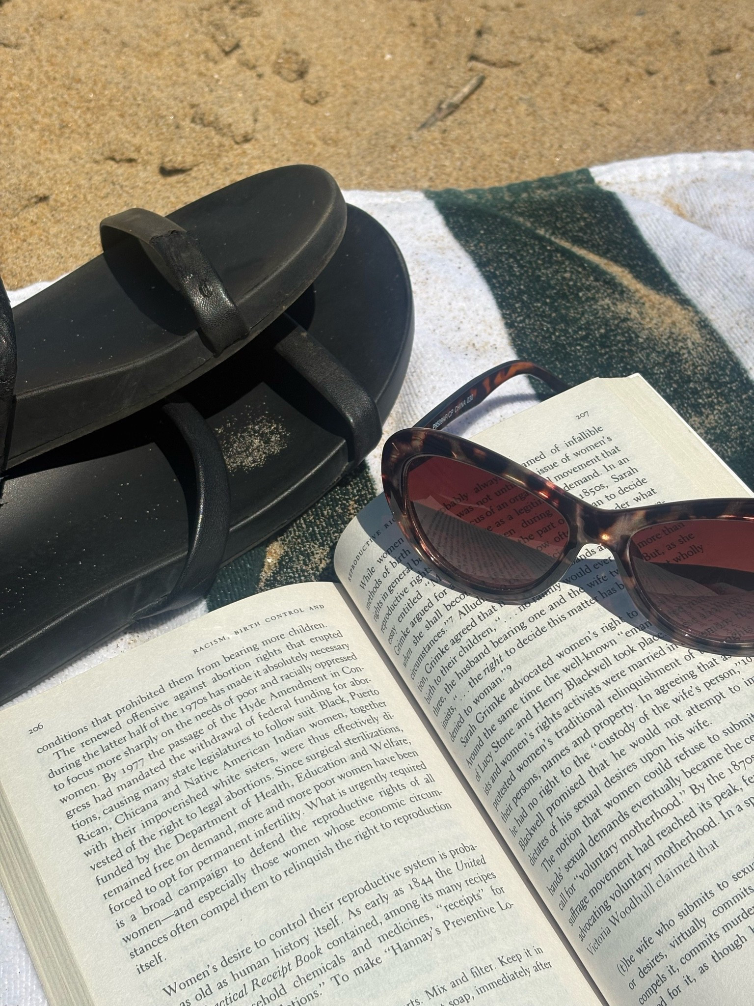 Reading in the sun and listening to the waves 🌊

#LTKSwim #LTKselfcare