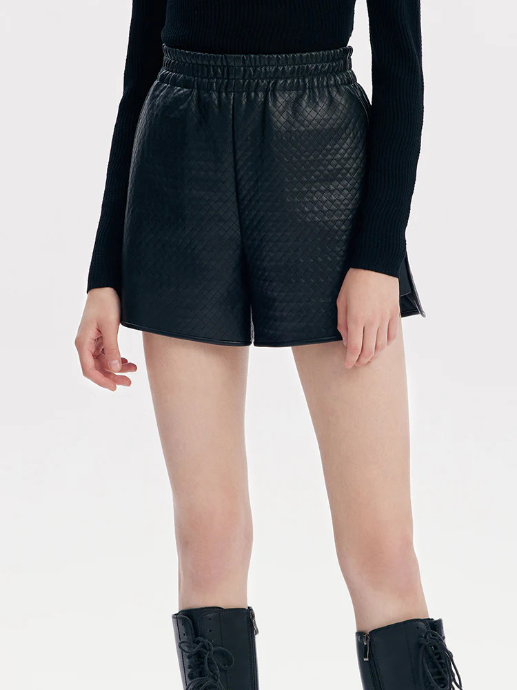 Black Leather Leisure Shorts | GOELIA